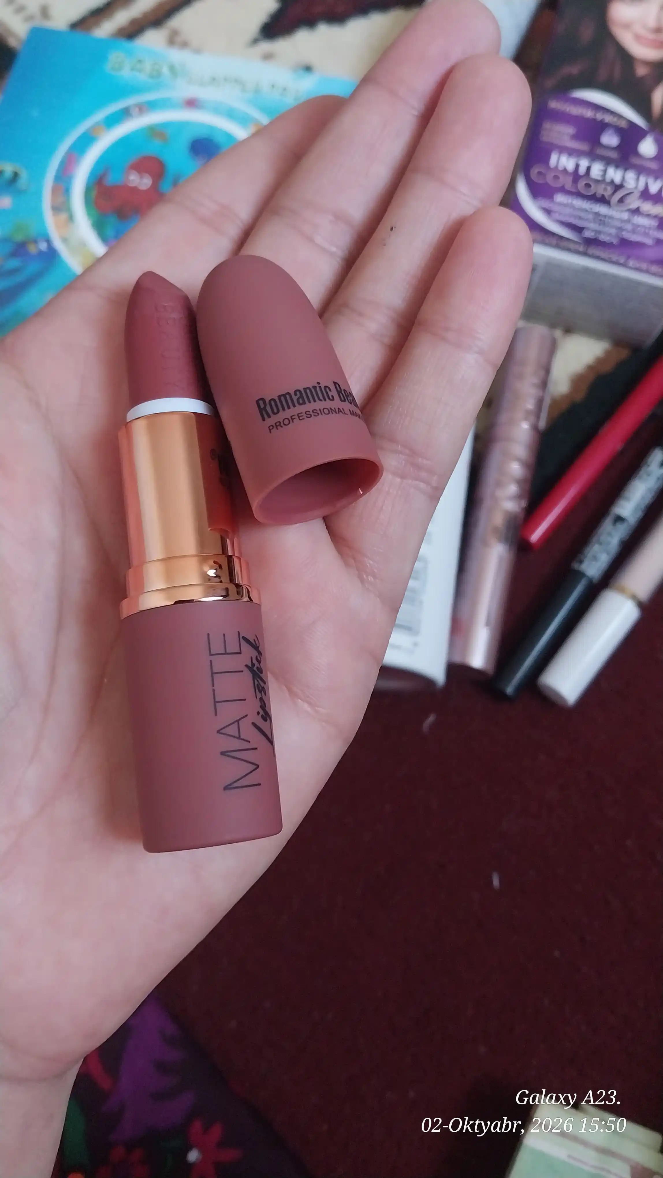 Матовая помада для губ Romantic Beauty нюдовые оттенки