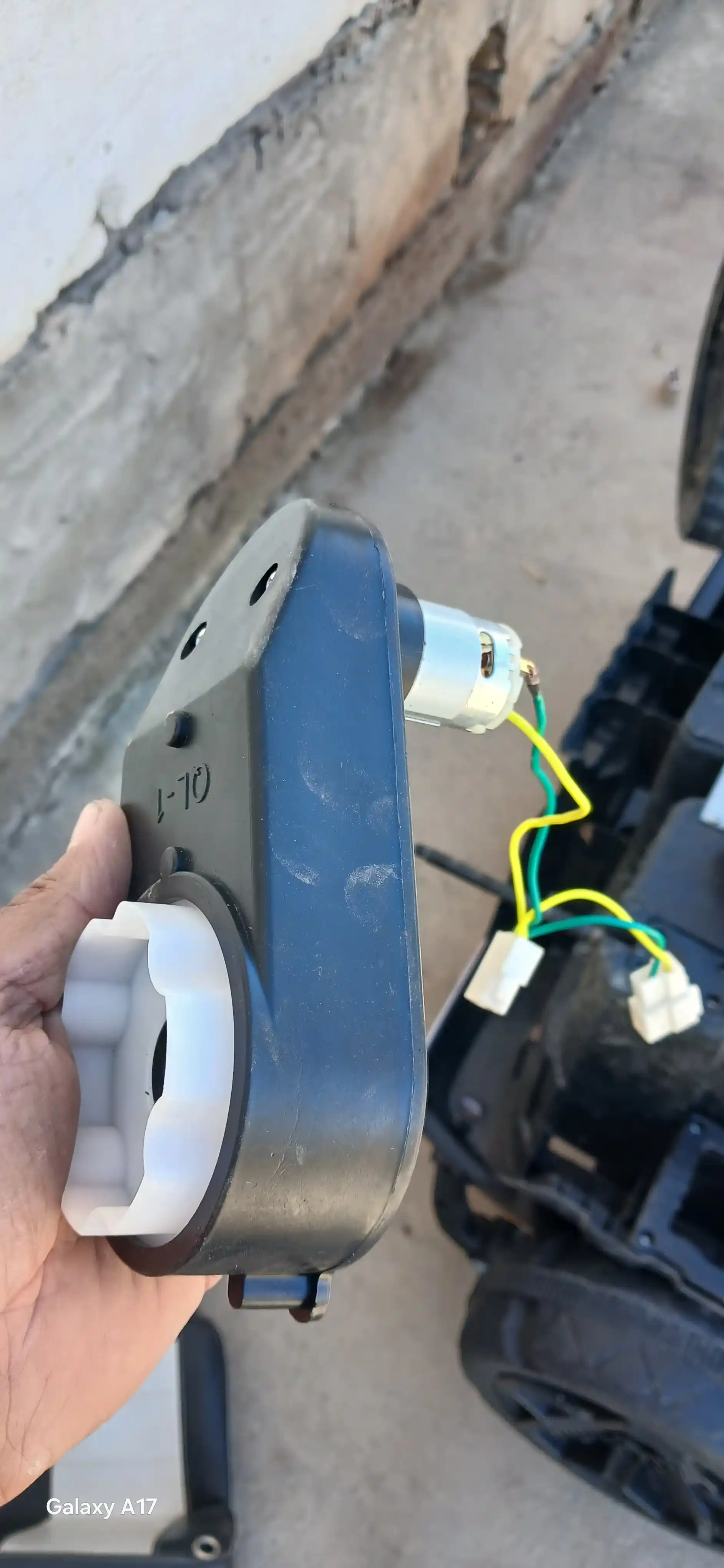 Bolalar elektroavtomobili uchun reduktor – RS390, 12V, 16000 ayl/min