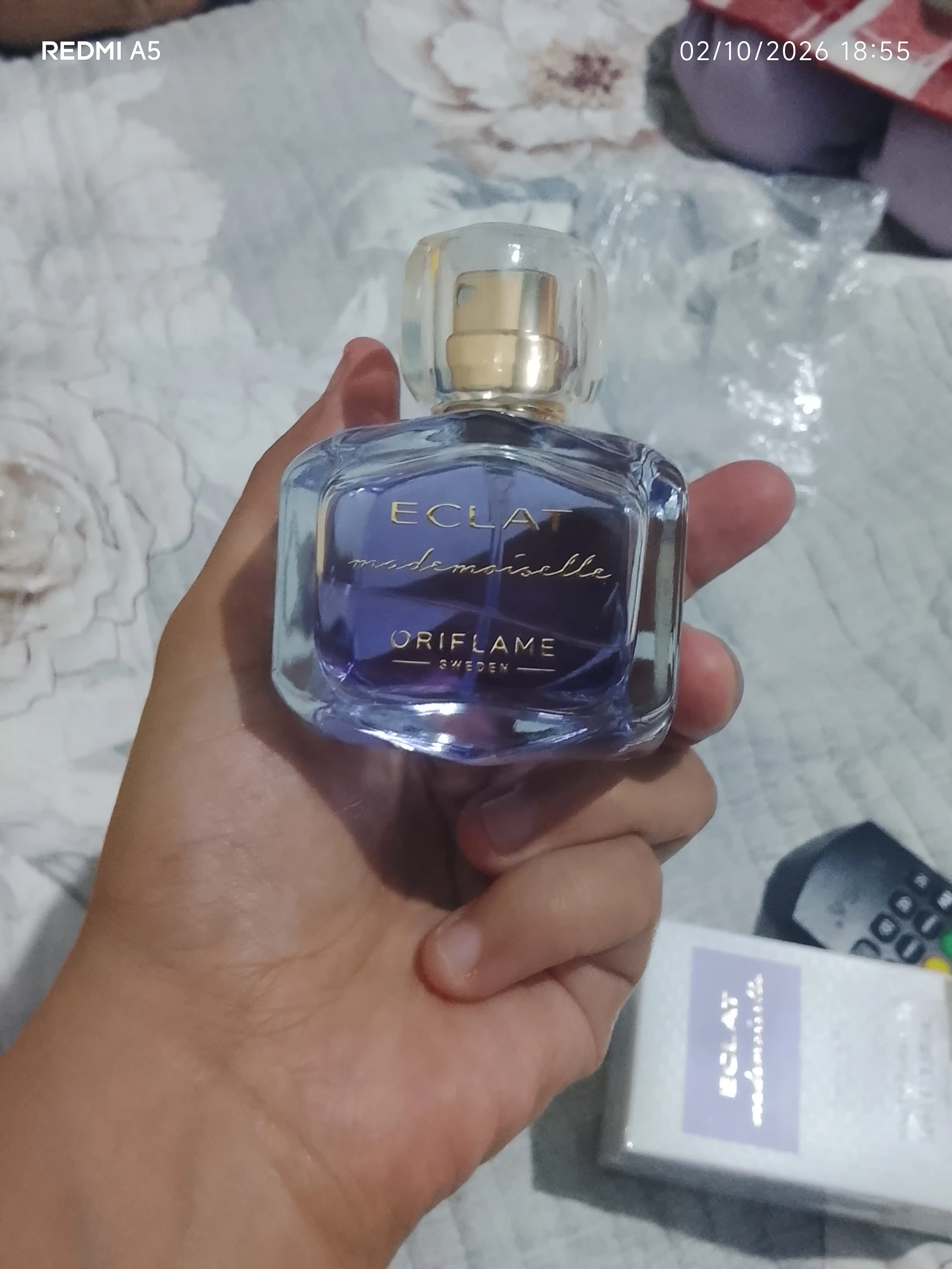 Ayollar Xushbo'ylangan suv Eclat Mademoiselle  50 ml — nafis va yoqimli hidli parfum