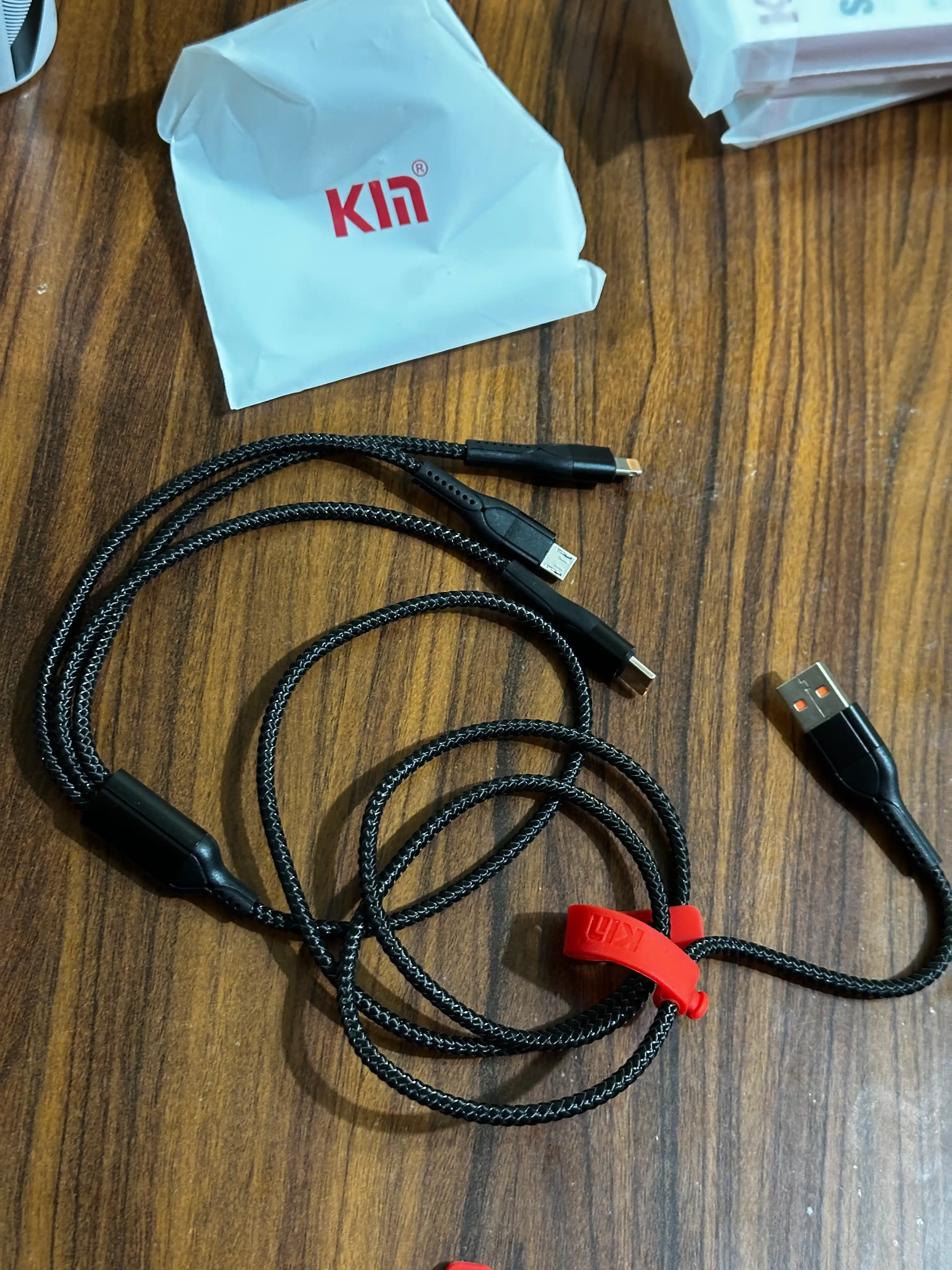 Дата-кабель KIN KS13 4-в-1 Type-C/Lightning/USB-A, быстрая зарядка 60W, 100 см