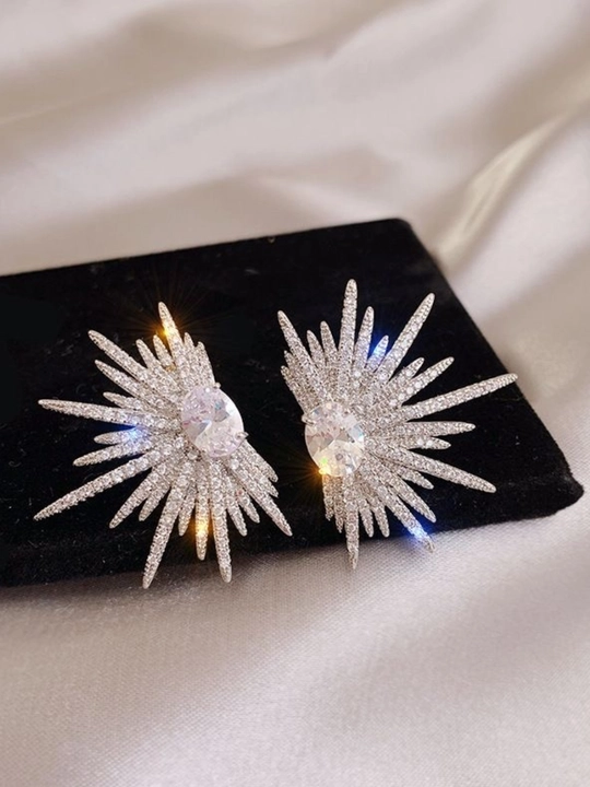 Серьги для женщин красивые и легкие
