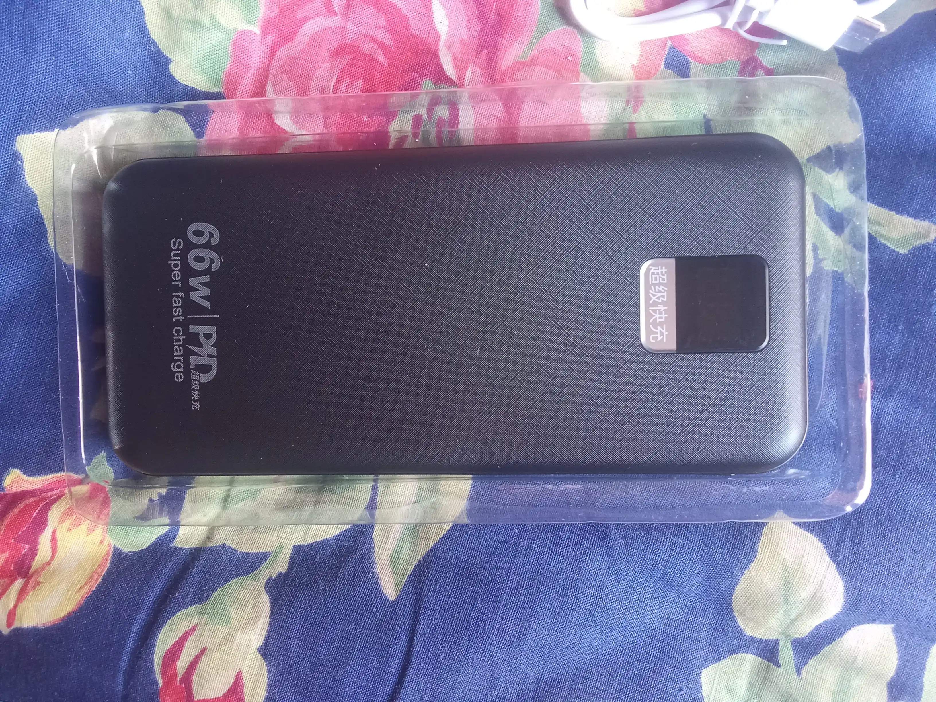 Power Bank 20000mA +4 kabel bilan tezkor quvvat bilan tashqi akkumulyatori