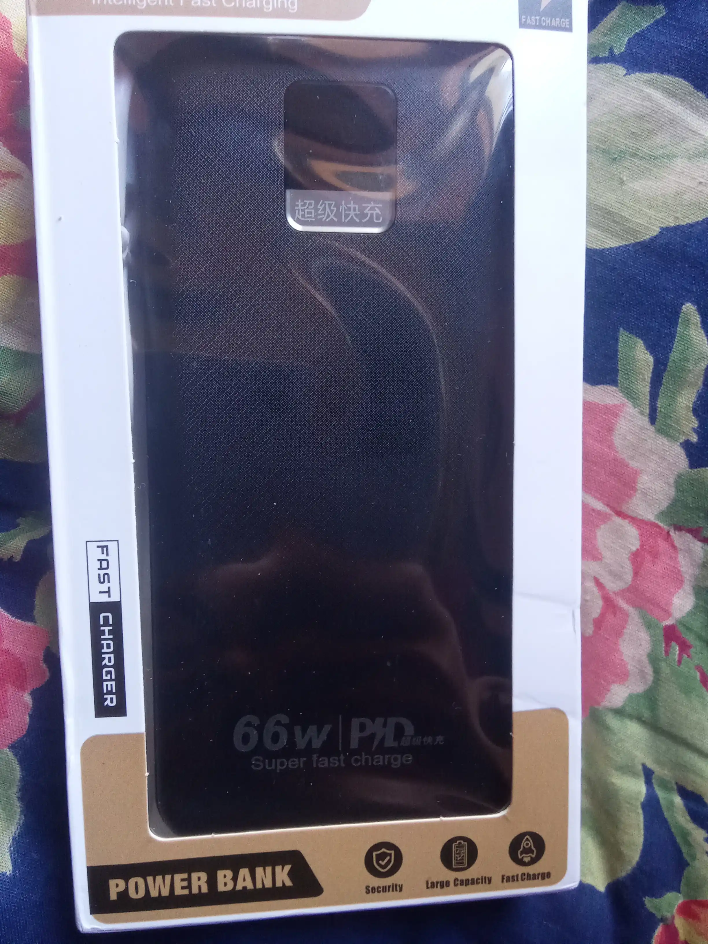 Power Bank 20000mA +4 kabel bilan tezkor quvvat bilan tashqi akkumulyatori