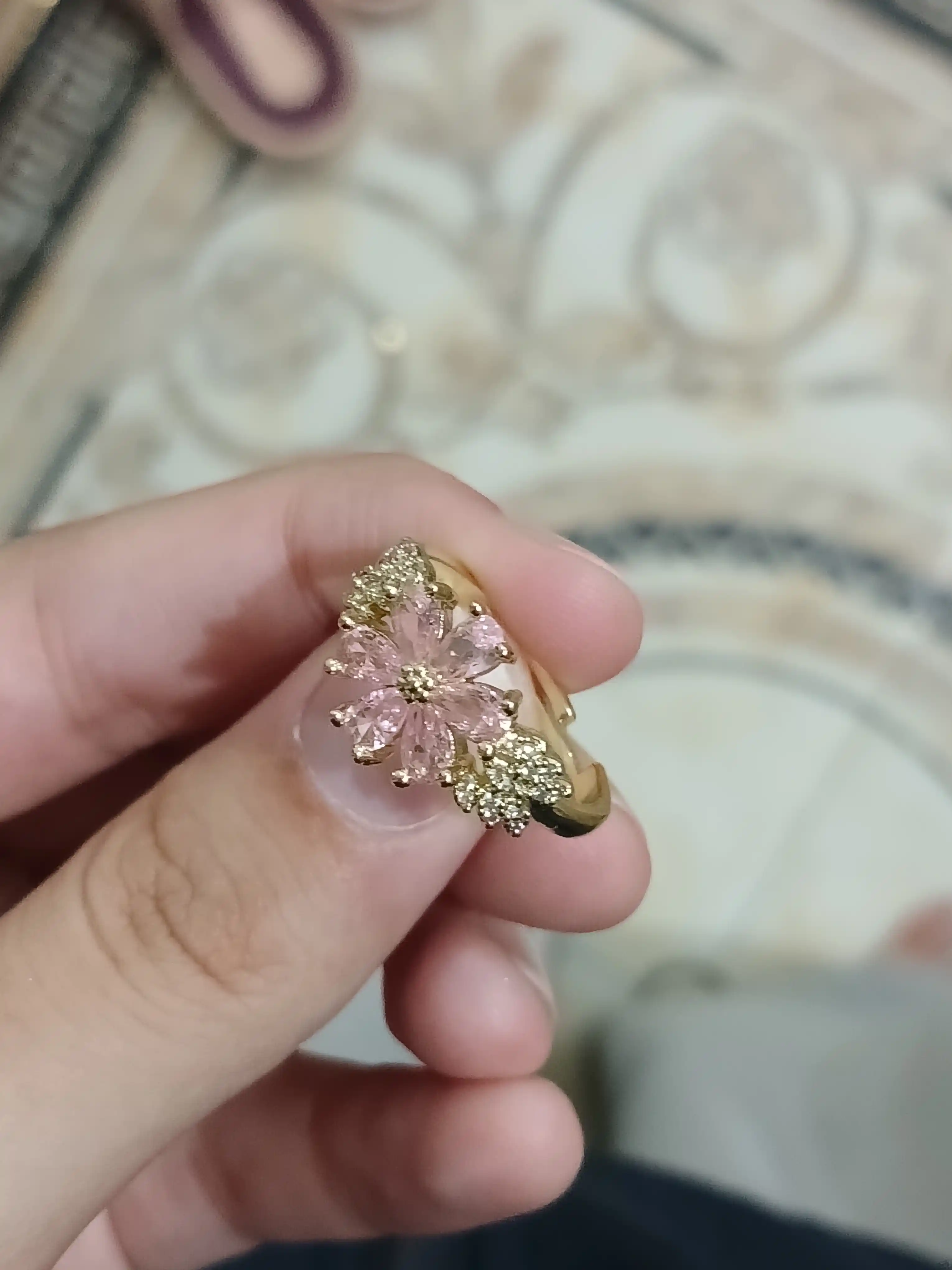Qizlar va ayollar uchun moslashuvchan o‘lchamdagi nafis uzuk