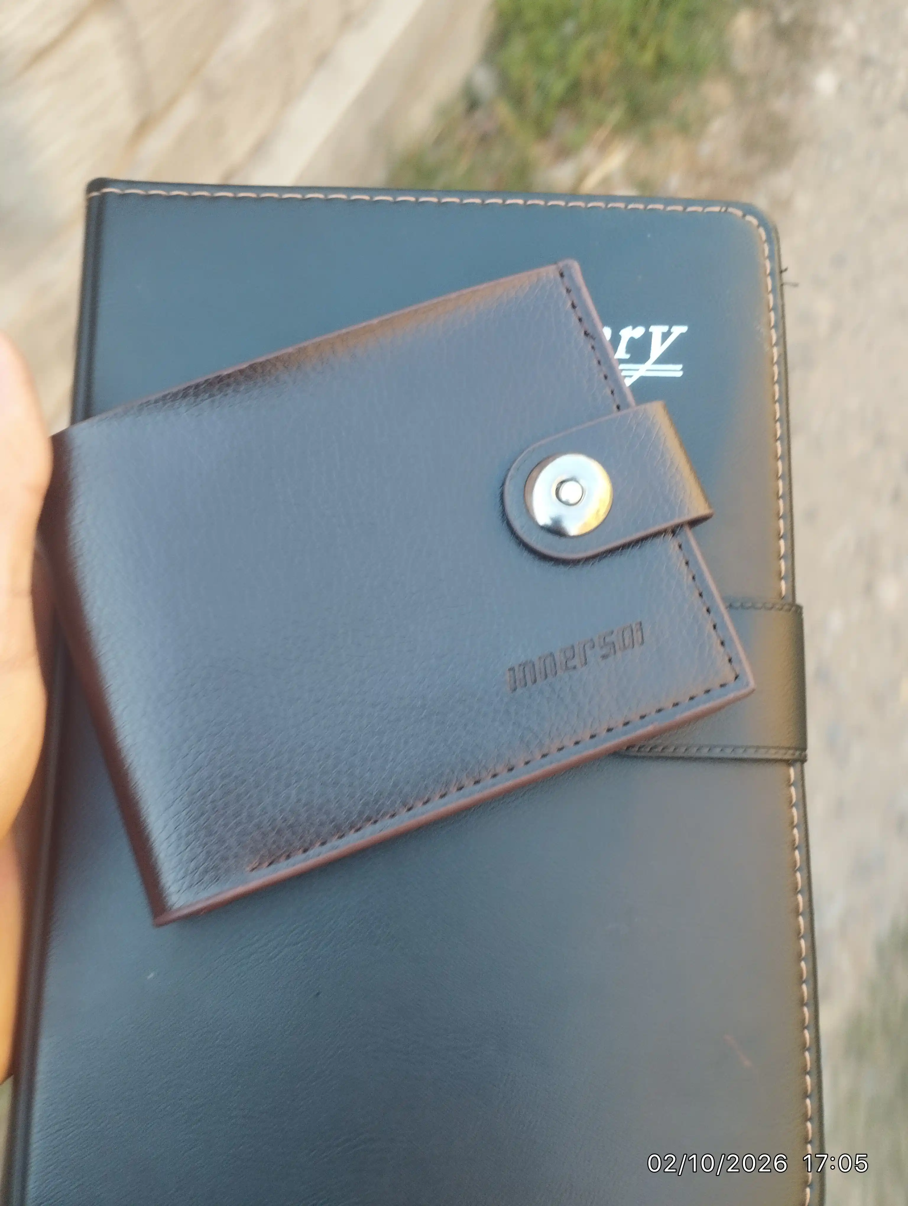 Erkaklar hamyoni, portmone, tugmali qulflash eko charm kashelek, o'lcham 12 * 10 sm