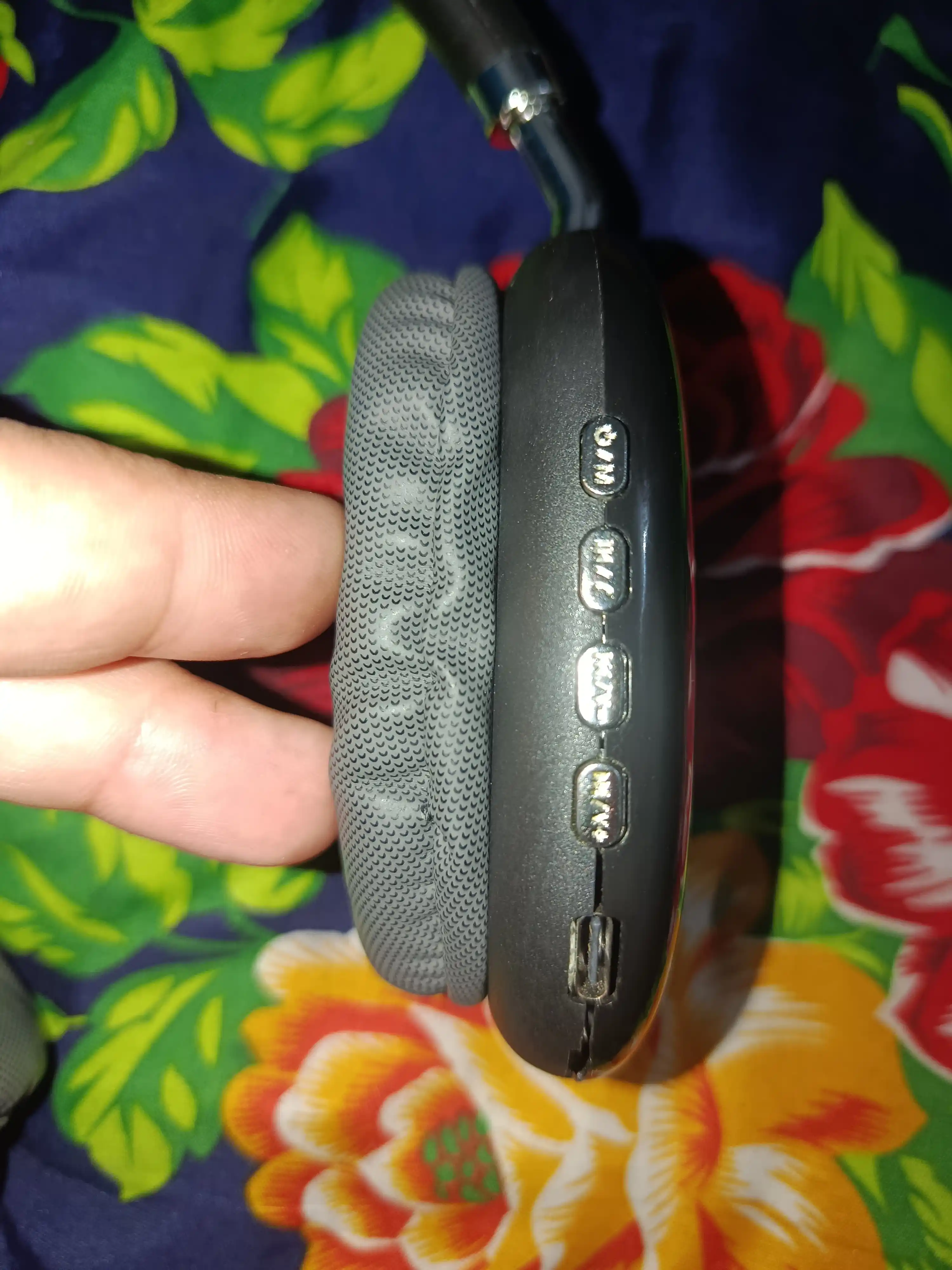 Simsiz Bluetooth P9 quloqchinlari mikrofon bilan 100 A MAX,quloqchin