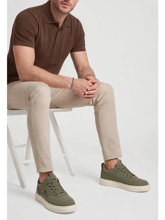 Erkaklar uchun krossovka – keda. Casual model. Tekstil material. Kichik o‘lchamli
