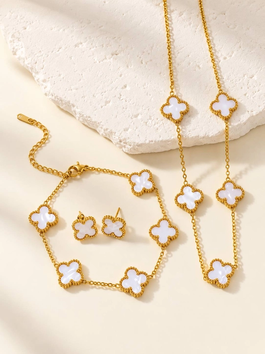 Ювелирный комплект Van Cleef: кольцо, серьги, цепочка