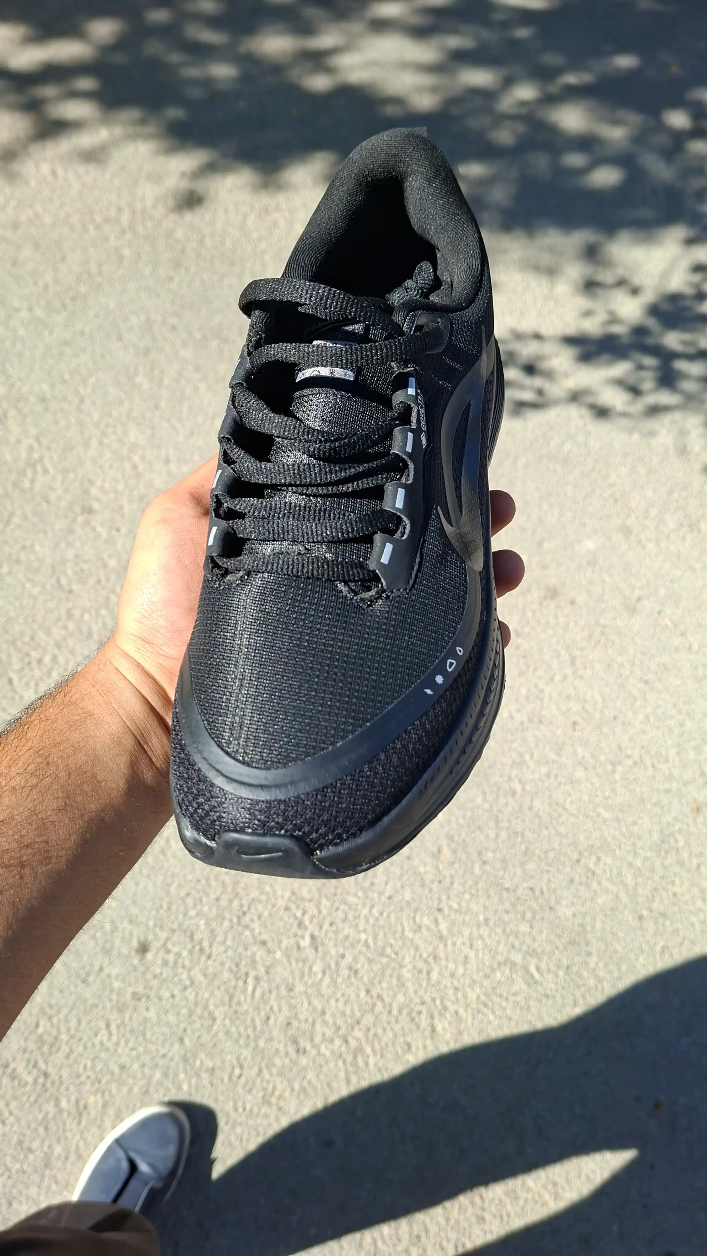 Nike ZoomX Run -Gore-Tex Edition o‘lchamlar: 40-45, 1 o'lcham katta olish tavsiya etiladi