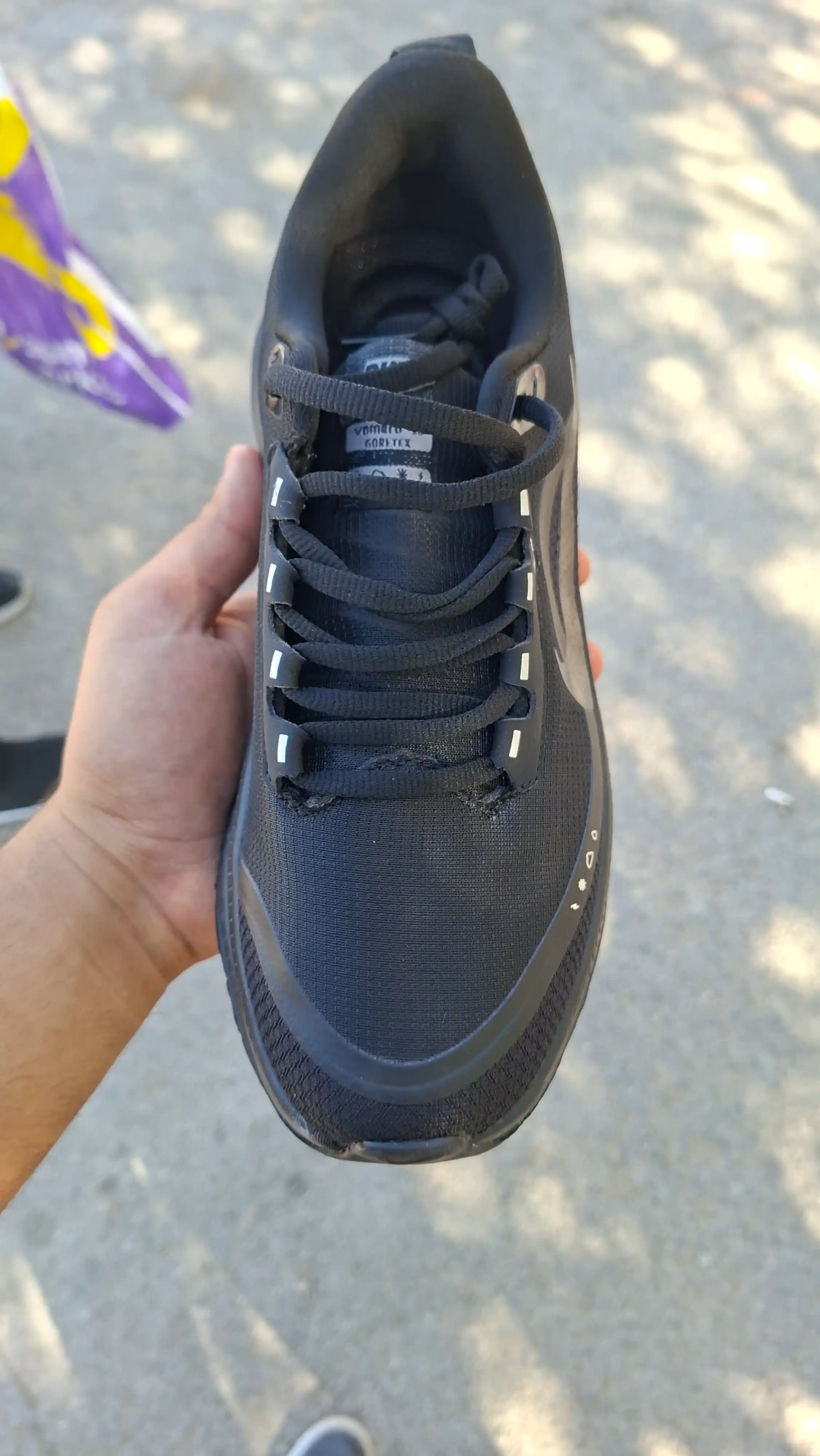 Nike ZoomX Run -Gore-Tex Edition o‘lchamlar: 40-45, 1 o'lcham katta olish tavsiya etiladi