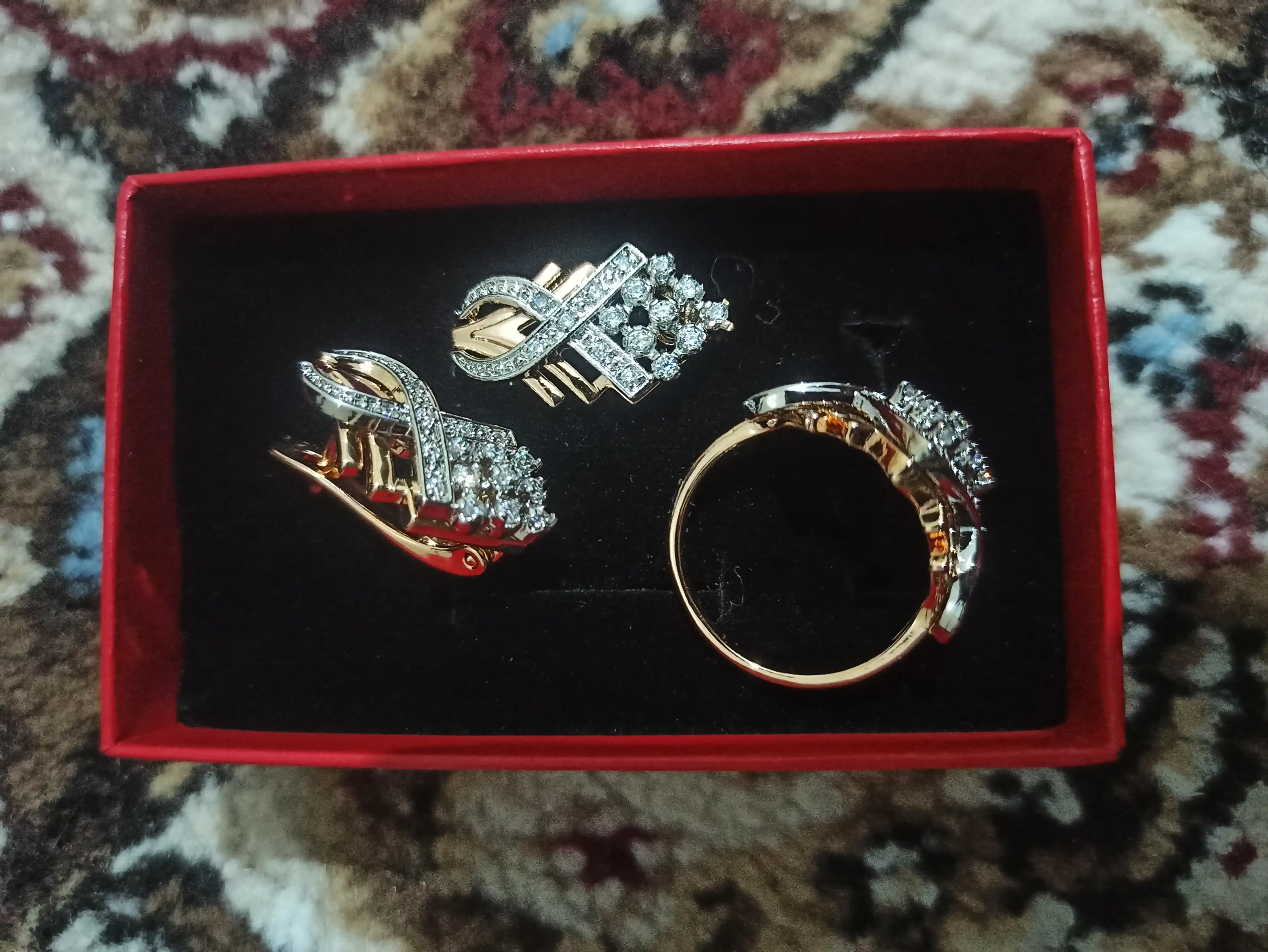 Ayollar uchun Xuping uzuk va ziraklar to'plami, Sovg‘a qutisida, Xuping Stainless Steel