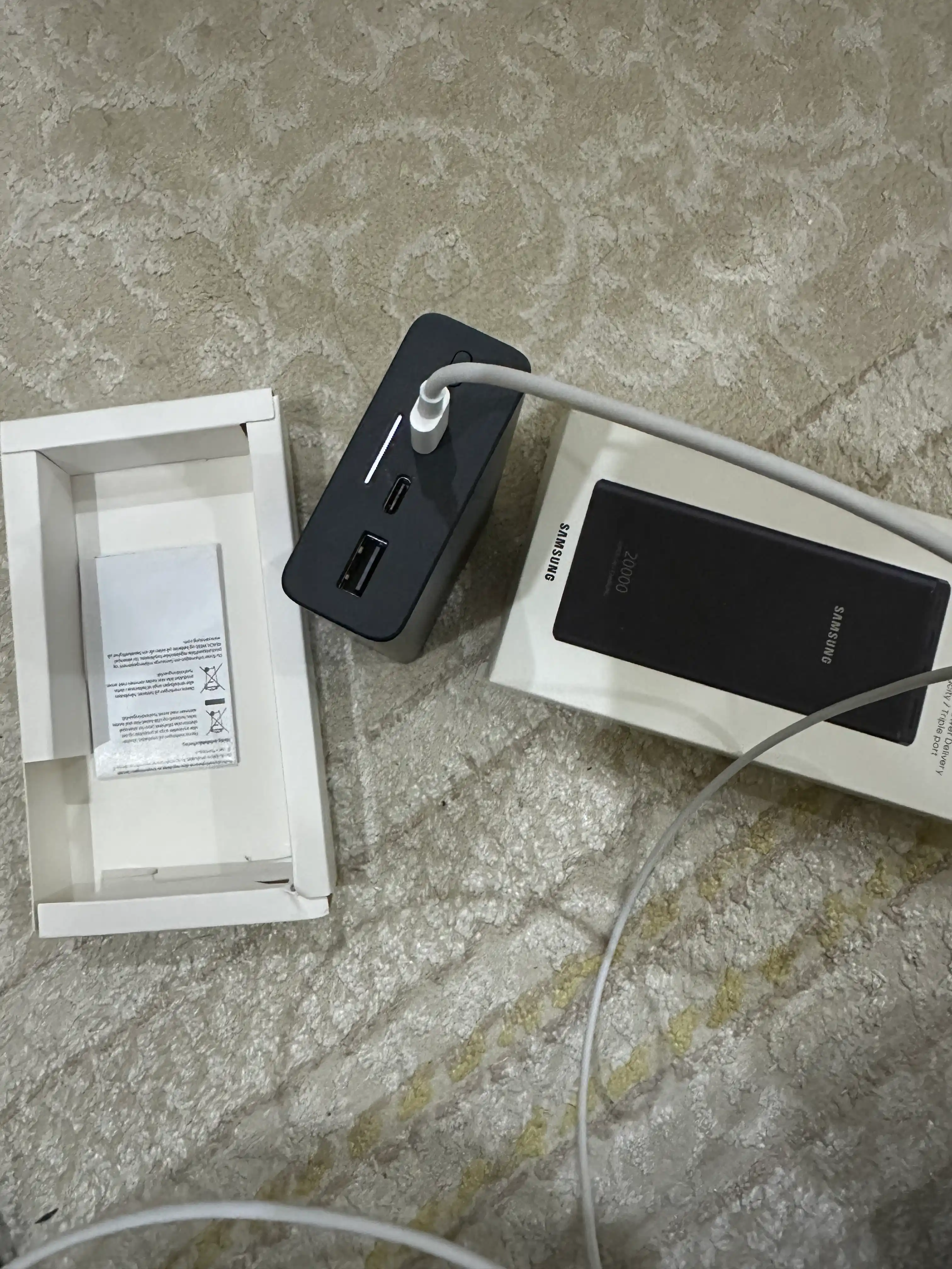 20000mA·soat sig‘im Samsung Power bank - 45 Vt/25W tez zaryadlash imkoniyati+Type-C kabeli