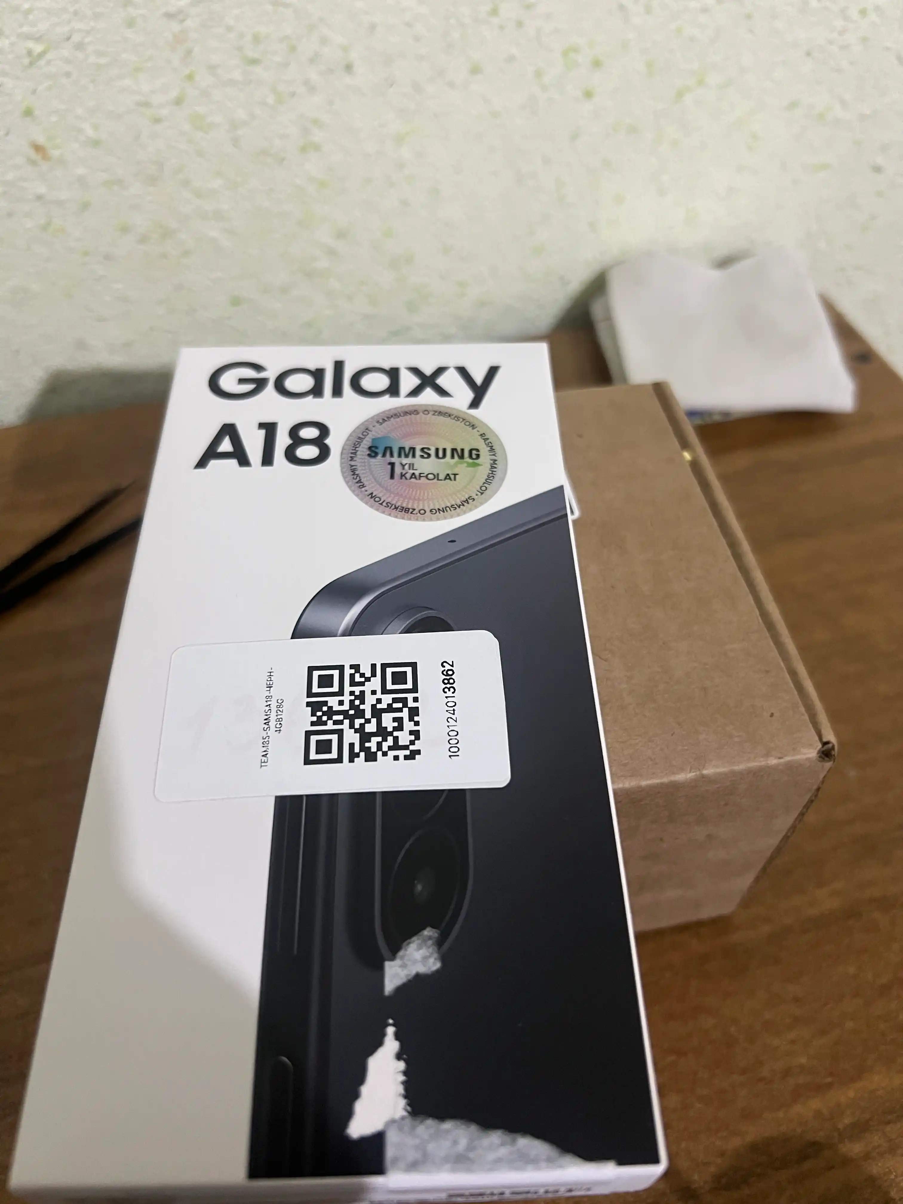 Смартфон Samsung Galaxy A18, 8/256 ГБ, Exynos 1610, 6,7″ Super AMOLED, 5000 мА·ч