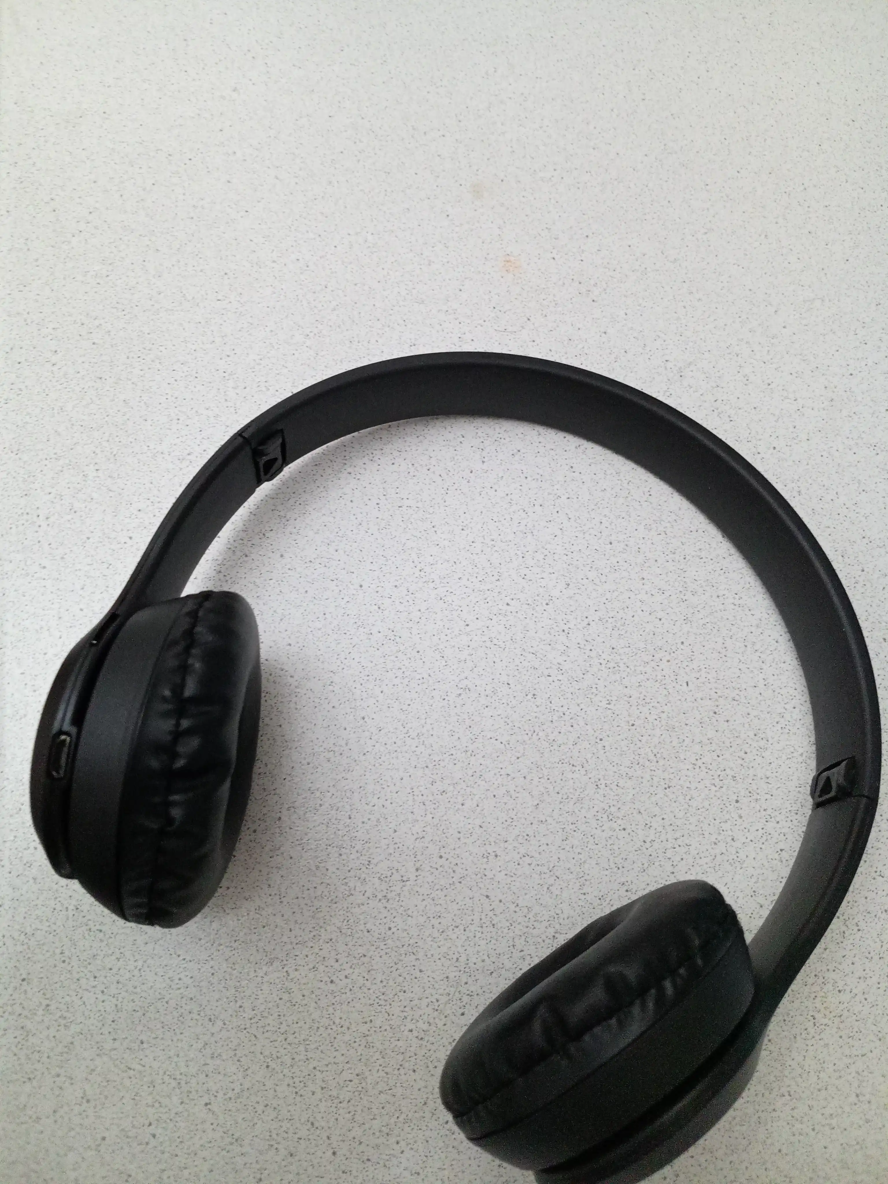 Simsiz quloqchinlar P47, Bluetooth 5.0, yig'iluvchan, mikrofon bilan, shovqinsiz