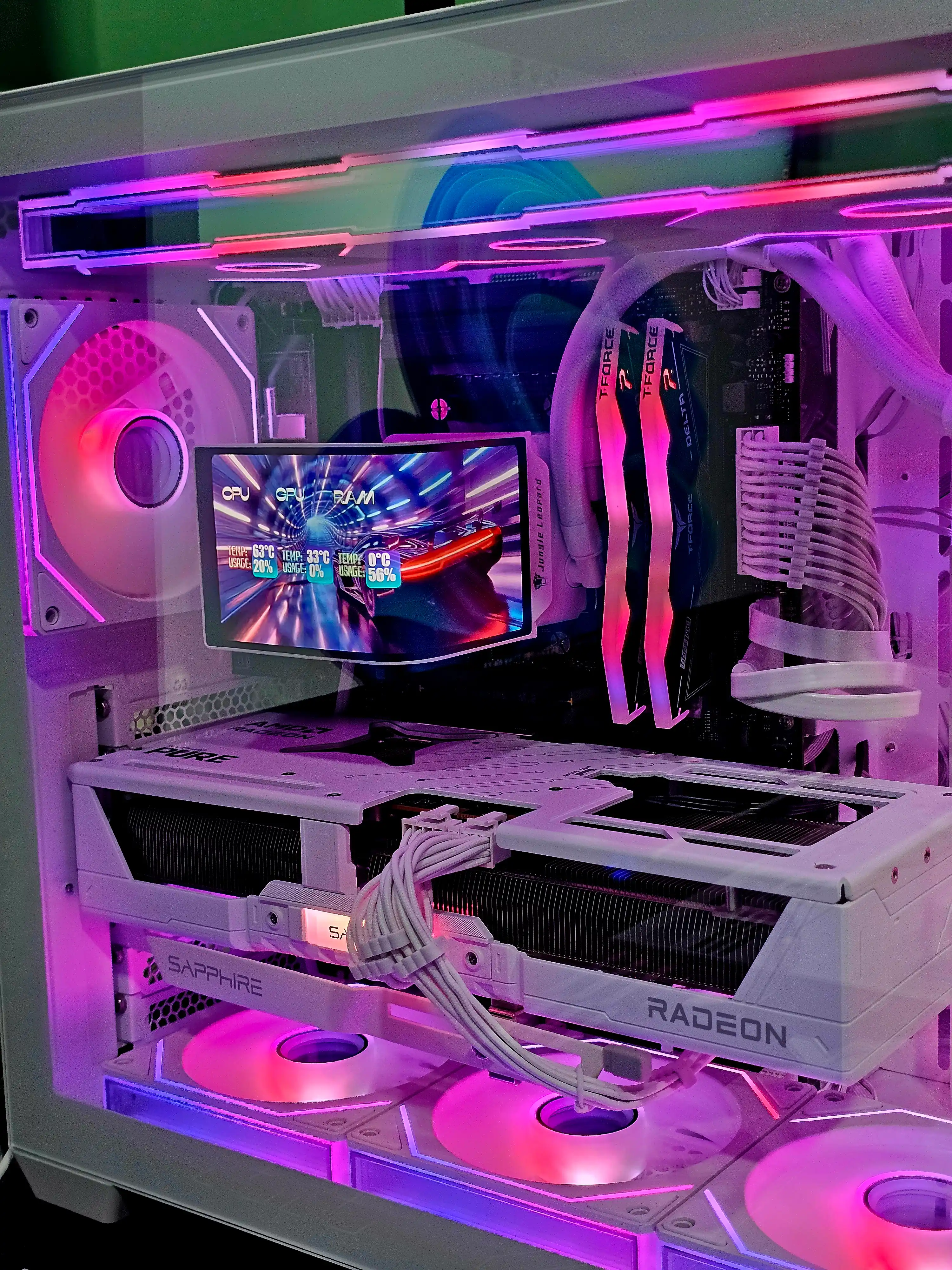 LCD displeyli suyuqlik bilan sovitish tizimiJUNGLE CHILL ARC White/Black 