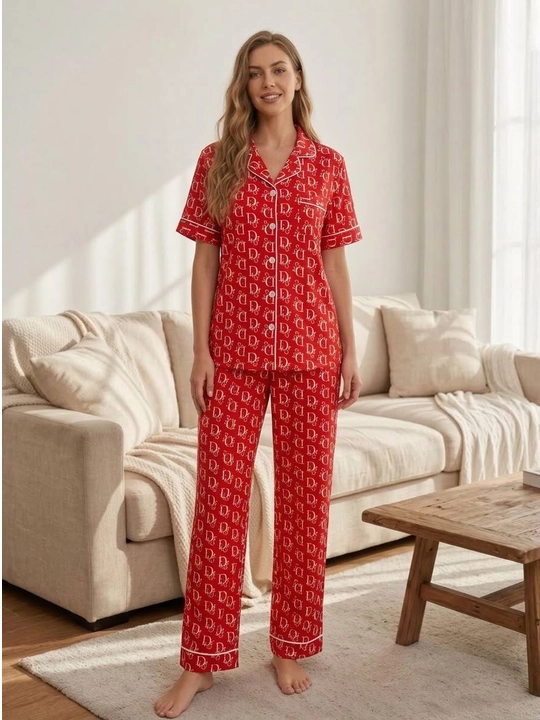 Ayollar uchun kuzgi pijama, uy kiyimi va tungi kiyim