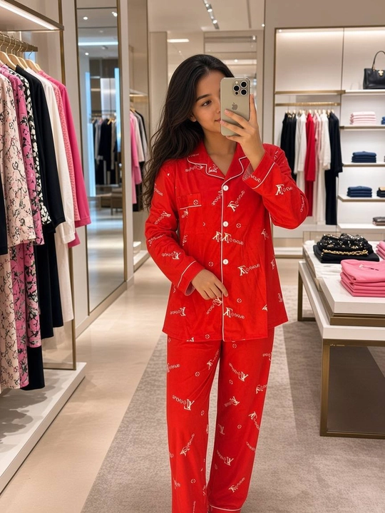 Pijama, ayollar pijamasi