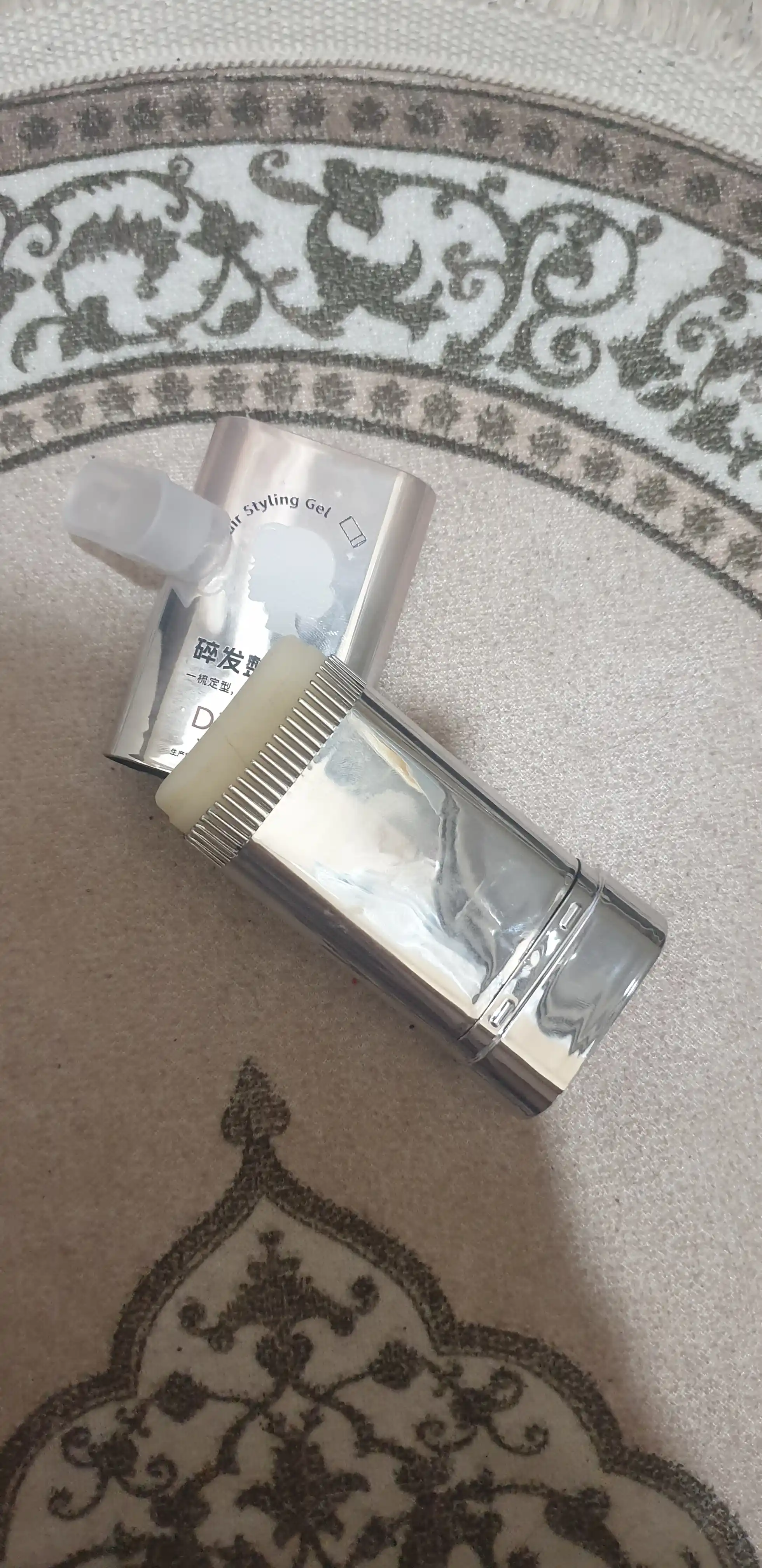 Diduo soch uchun vosk-stik, soch turmagi va mayda tuklarni tekislash uchun fiksator, 20 g