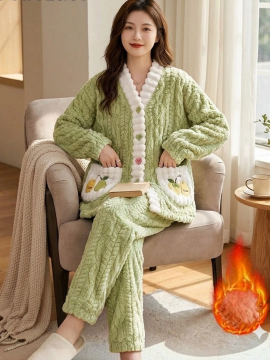 Ayollar uchun keng bichimli, erkin pijama, 2 qismdan iborat - 