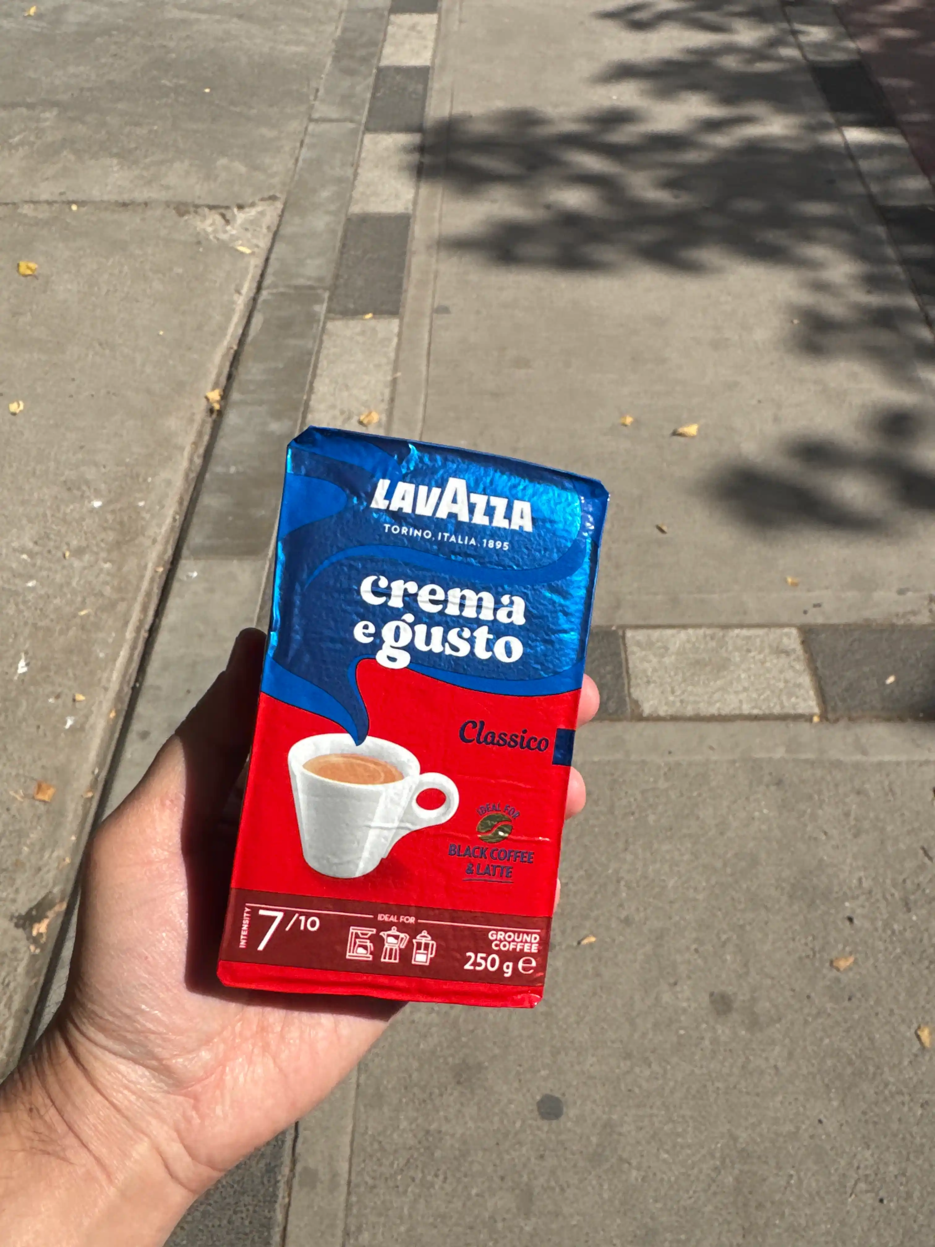 Кофе Lavazza Crema e Gusto, молотый, 250 г