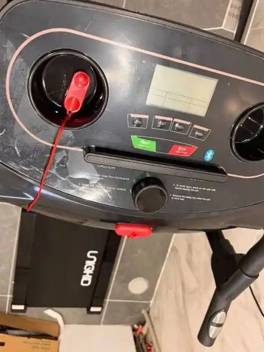 Elektrik yugurish yo‘lakchasi UNIQKID M2, 12 km/soatgacha, 130 kg gacha