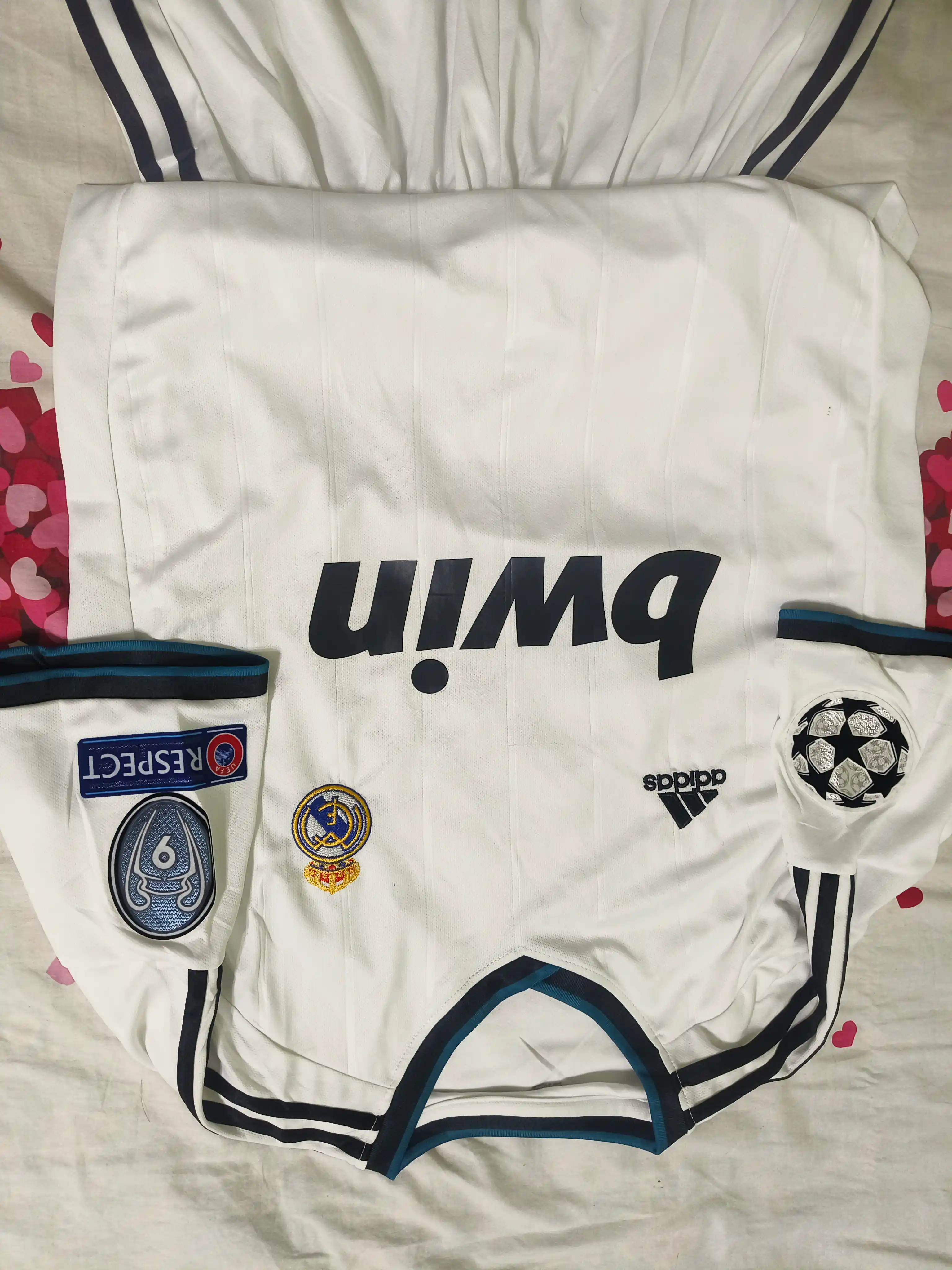 Ретро форма Real Madrid 2013