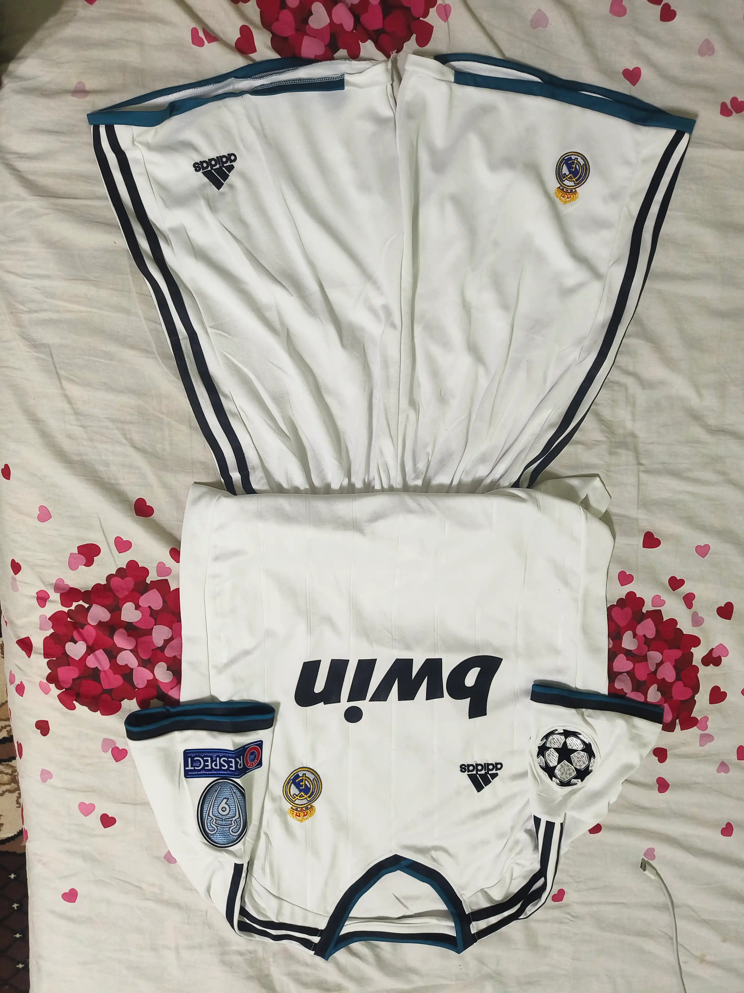 Ретро форма Real Madrid 2013