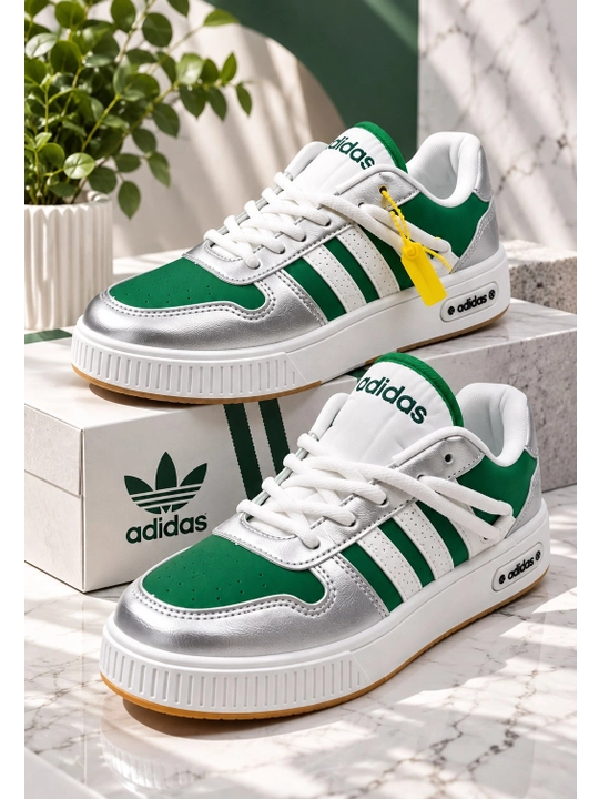 Ayollar poyabzali: 36-41 o‘lchamdagi qizlar va ayollar uchun Adidas krossovkalari