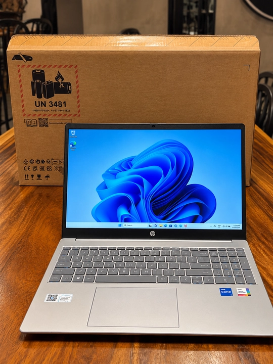 Ноутбук HP 15 Core i5-120U 16GB DDR4 512GB SSD 15.6" FHD IPS Backlit Windows 11 Pro