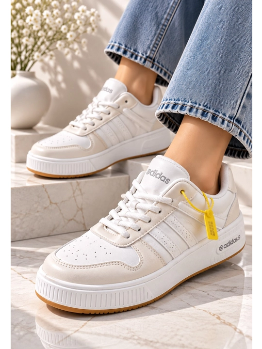 Ayollar poyabzali: 36-41 o‘lchamdagi qizlar va ayollar uchun Adidas krossovkalari