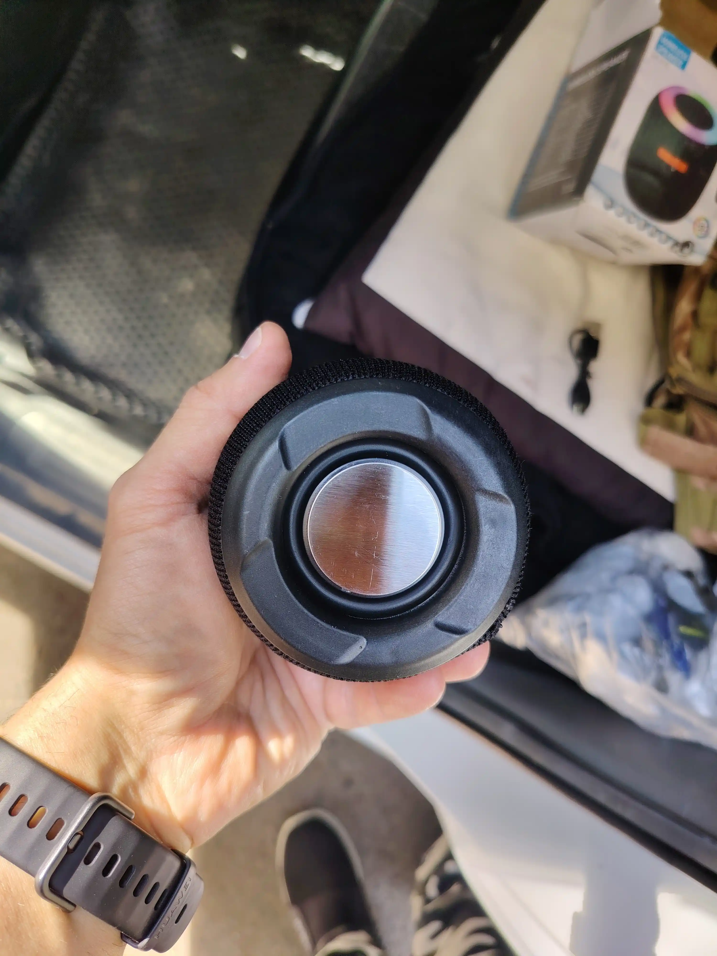 Portativ Bluetooth kalonka  Simsiz audio tizim  Kuchli ovoz