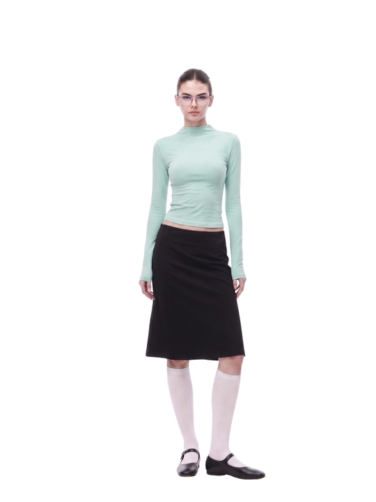 MIYO Ayollar uchun baland yoqali longsleeve, yopishib turuvchi bazaviy top