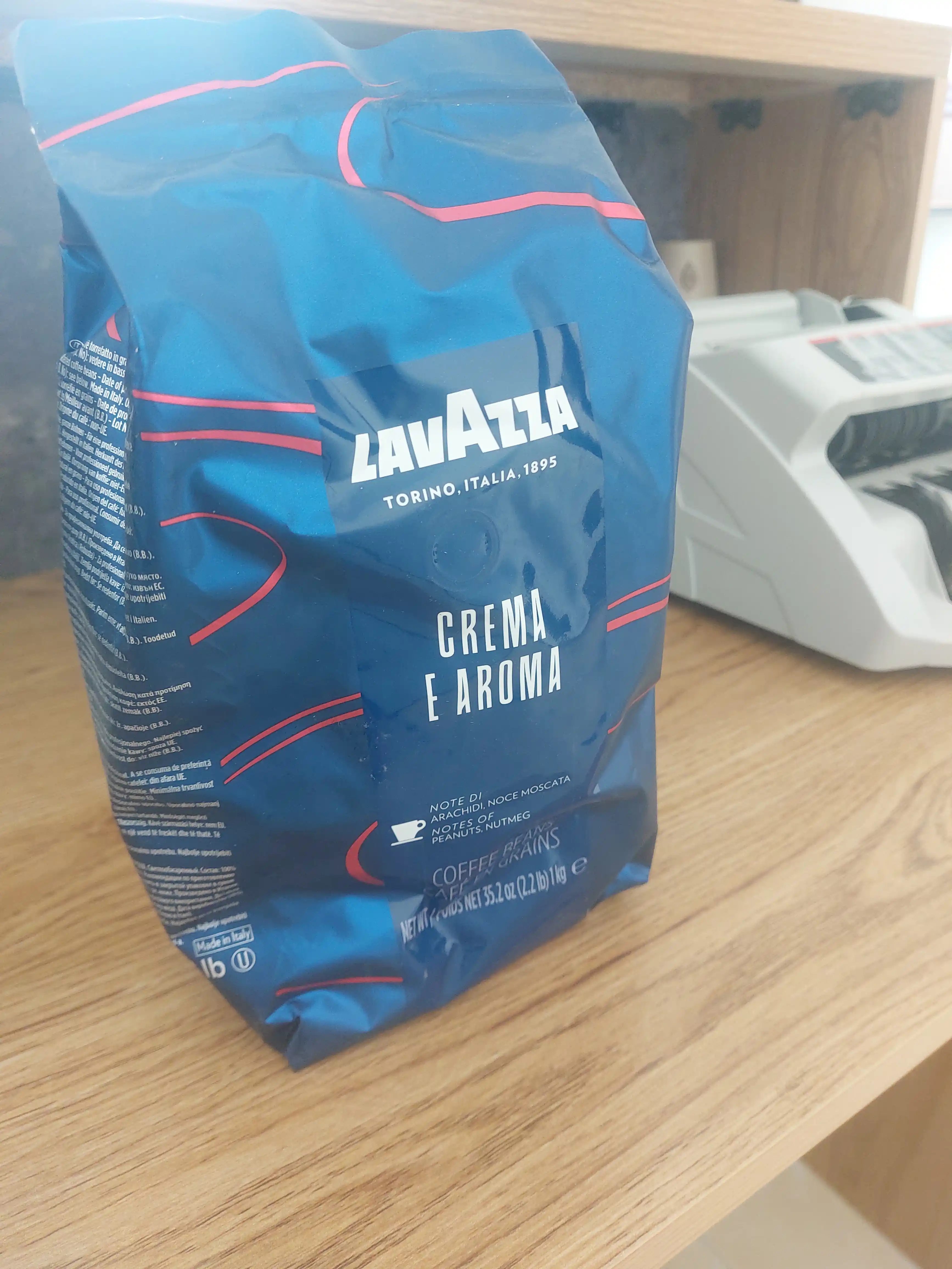 Кофе в зернах Lavazza Crema e Aroma Espresso, 1 кг