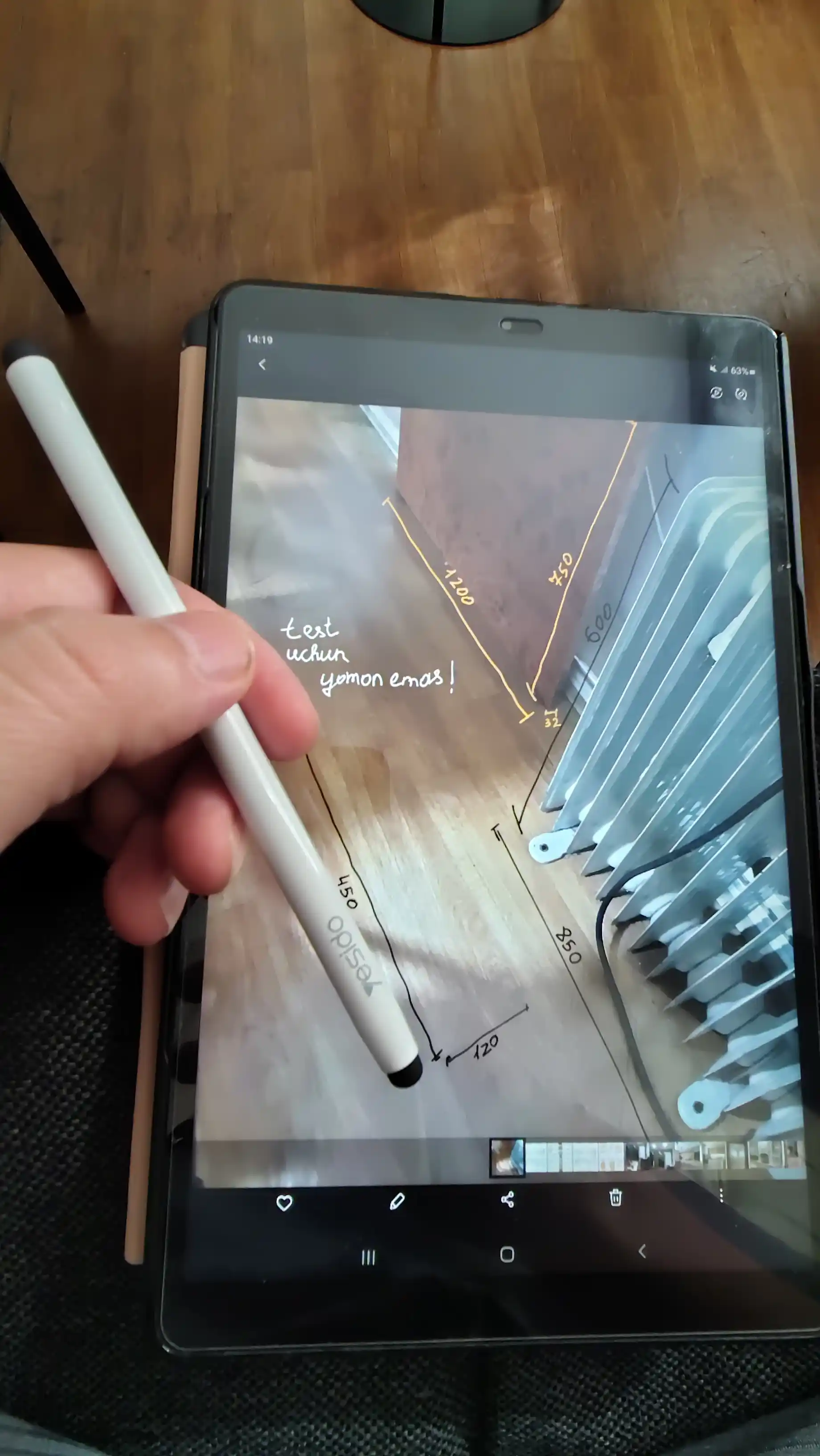 Универсальный стилус для телефона, планшета и iPad Yesido ST01