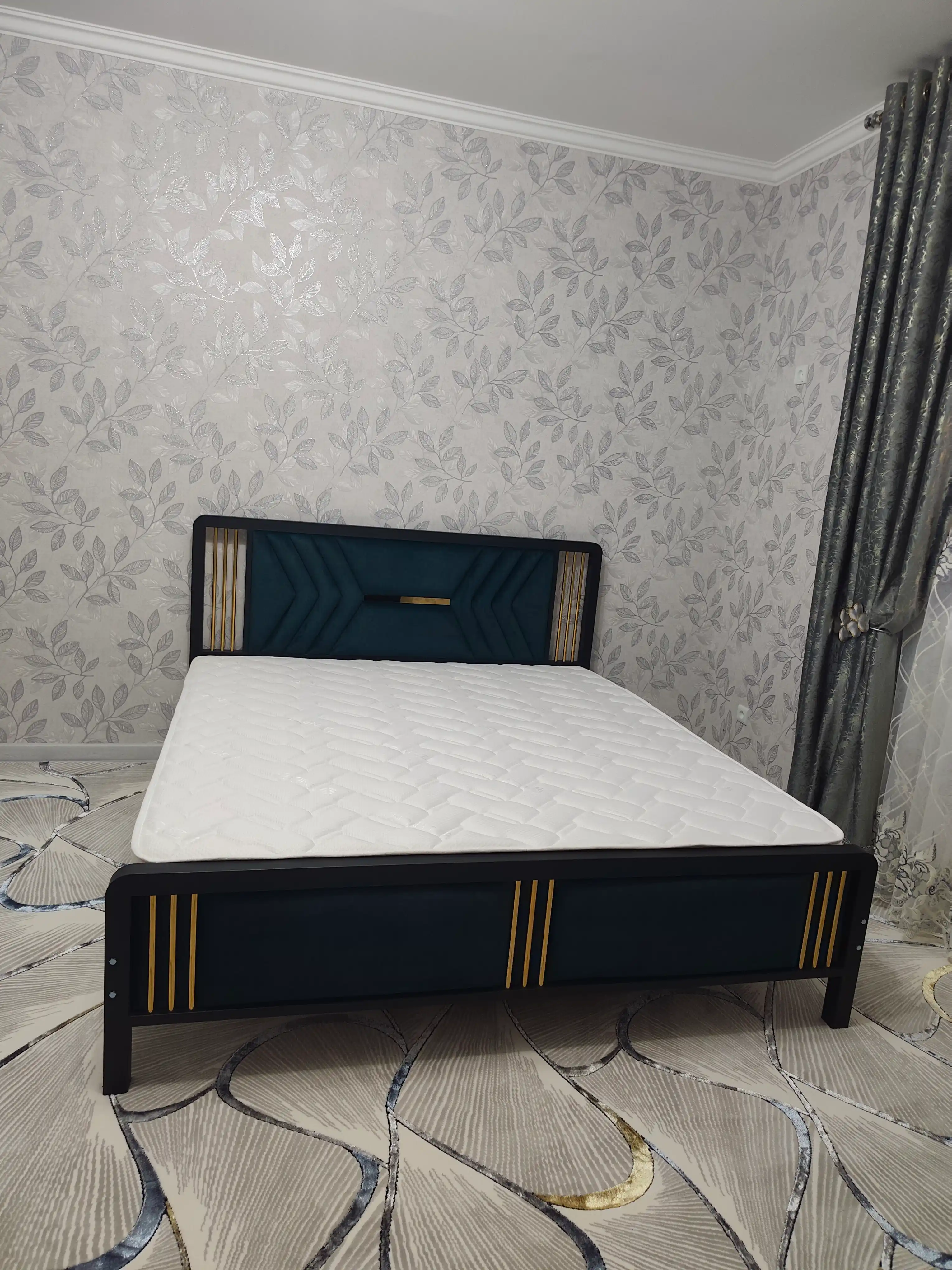 Металлическая кровать Premium 180×200 см с мягким изголовьем — усиленный каркас