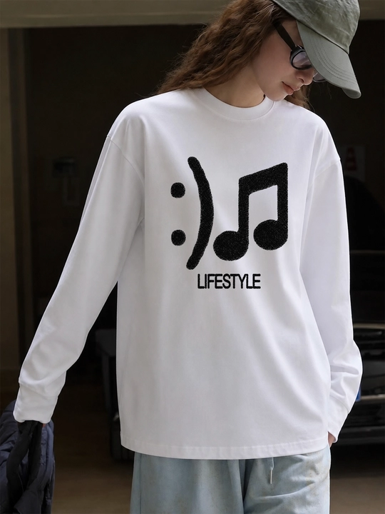 Oq LMBYT oversayz longslivi, Lifestyle musiqiy printi bilan