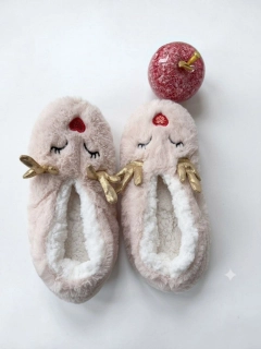 Кораллово-розовый