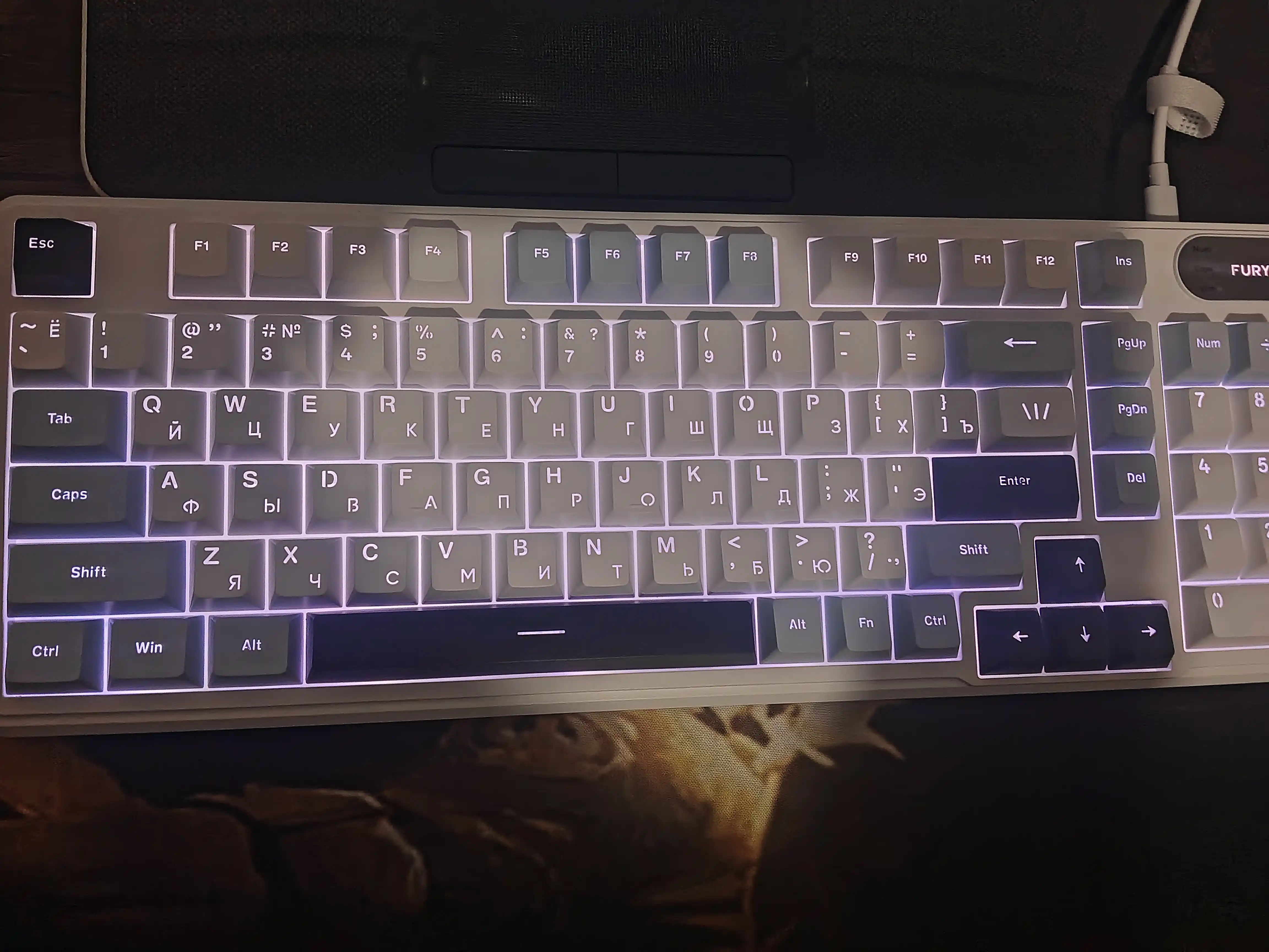 Geymerlar uchun membrana klaviatura Furycube IP98 RGB yoritgichlar bilan