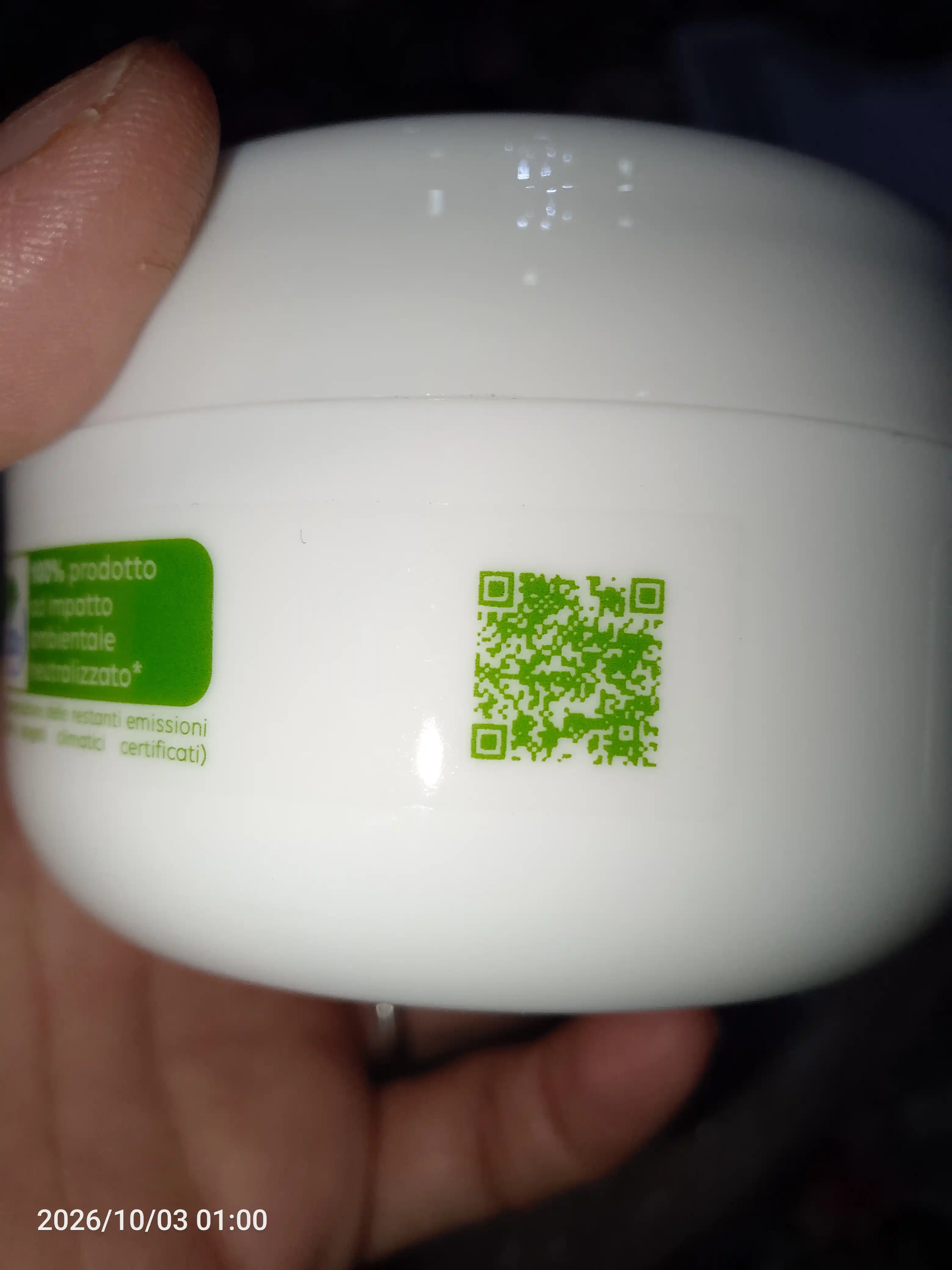 NIVEA Soft universal krem, vitaminlar bilan
