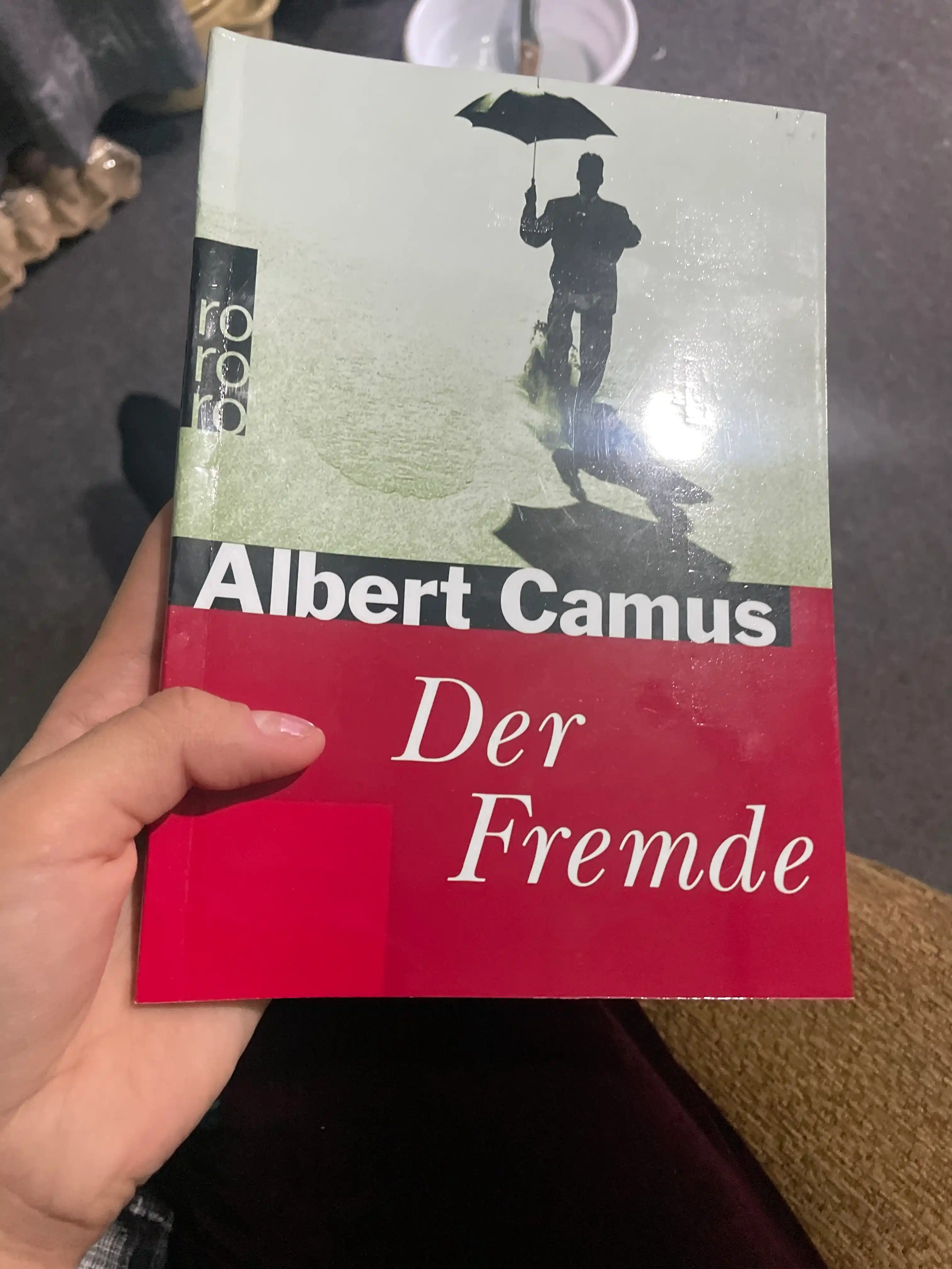 Der Fremde — произведение Альбера Камю «Посторонний» на немецком языке