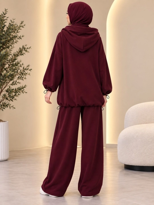 Ayollar uchun keng fasonli ikki qismli kostyum, yumshoq matoli oversize kiyim