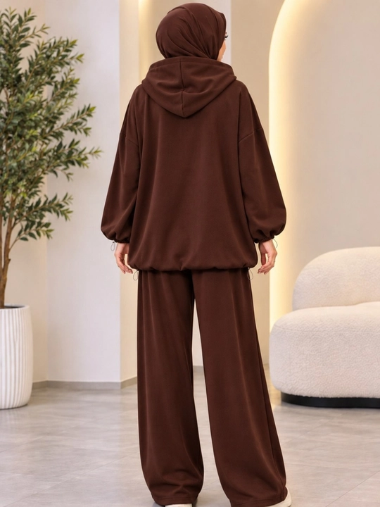 Ayollar uchun keng fasonli ikki qismli kostyum, yumshoq matoli oversize kiyim