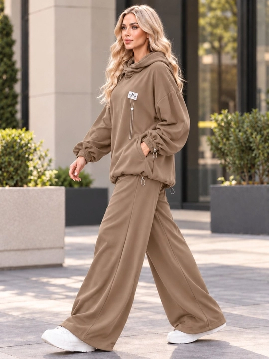 Ayollar uchun keng fasonli ikki qismli kostyum, yumshoq matoli oversize kiyim