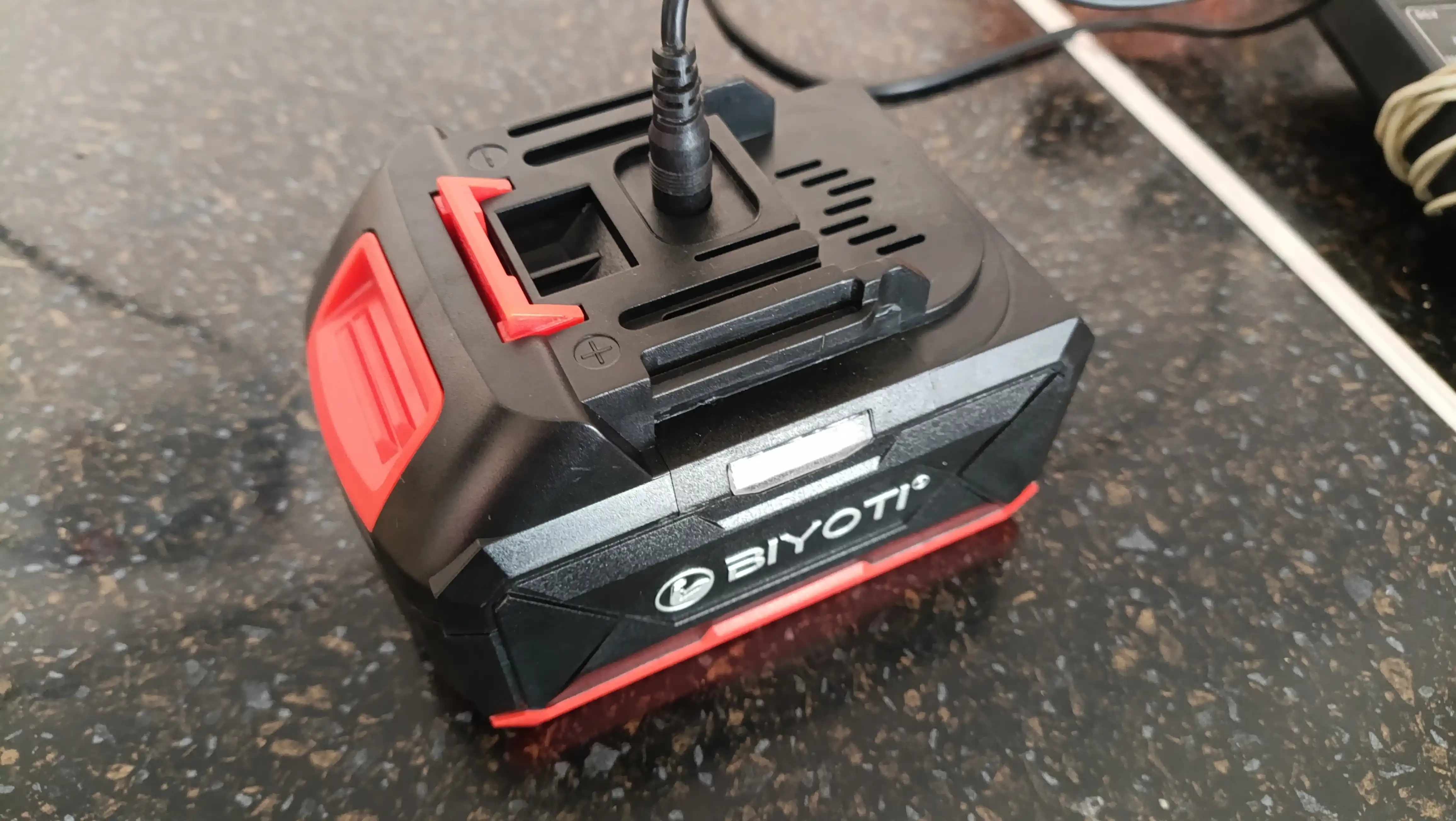 Аккумулятор Biyoti BYT-BA400, 20 вольт, ART 017003