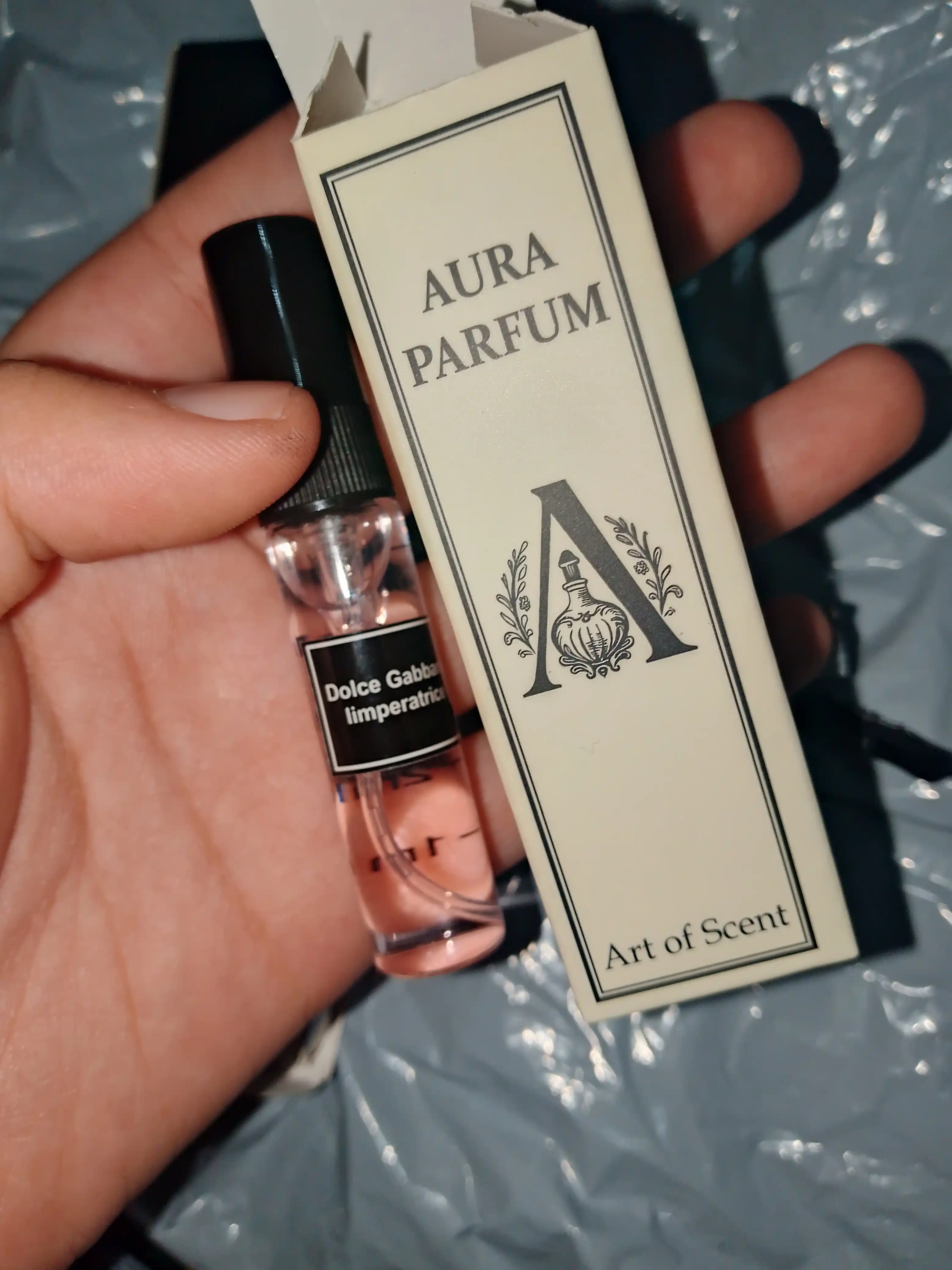 Ayollar atiri Dolce Gabbana L'Imperatrice, qizlar uchun parfum
