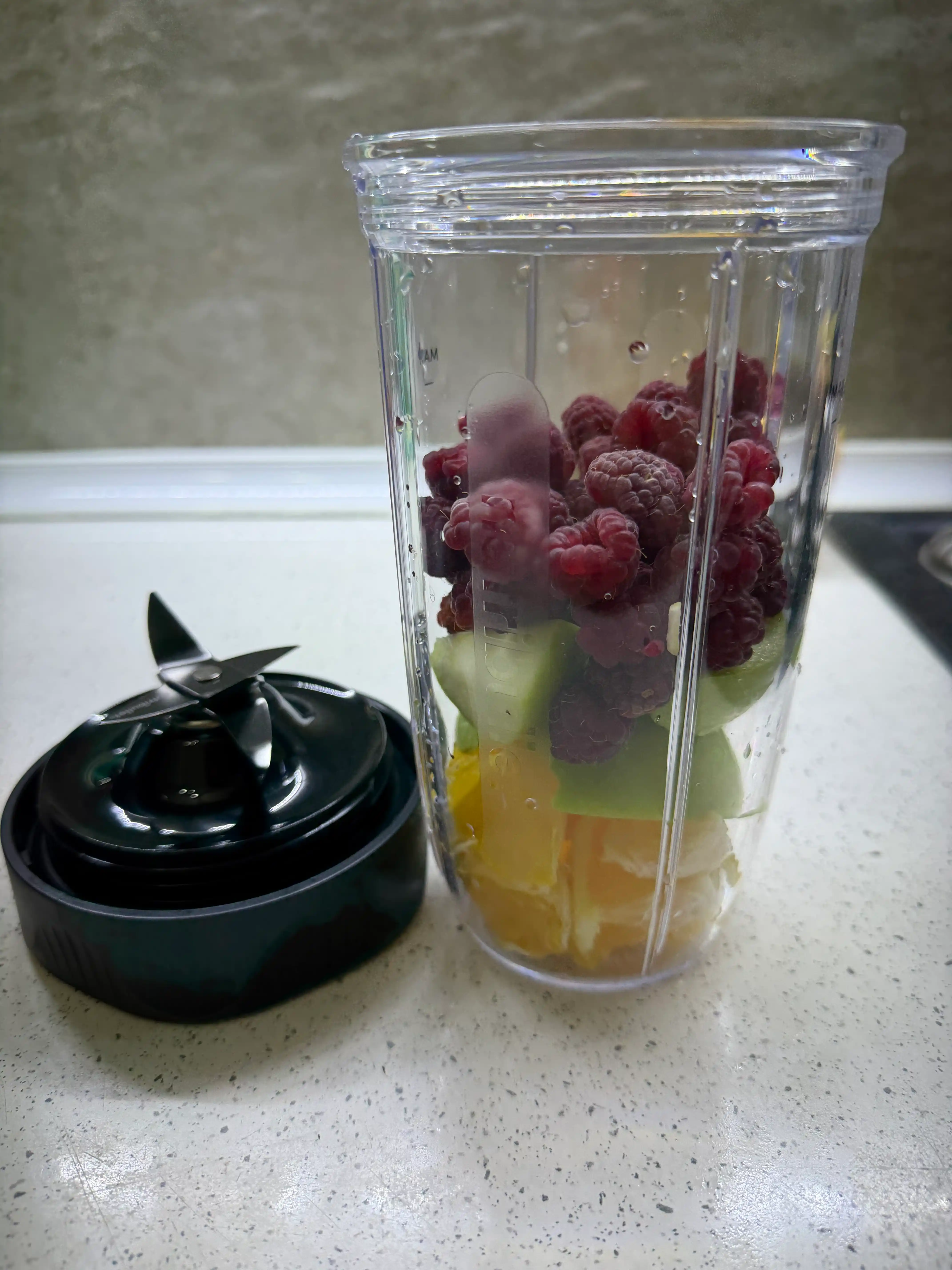 Блендер Nutribullet Ultra NB1206GO-MC McLaren F1, 1200 Вт, 0.9 л, стационарный