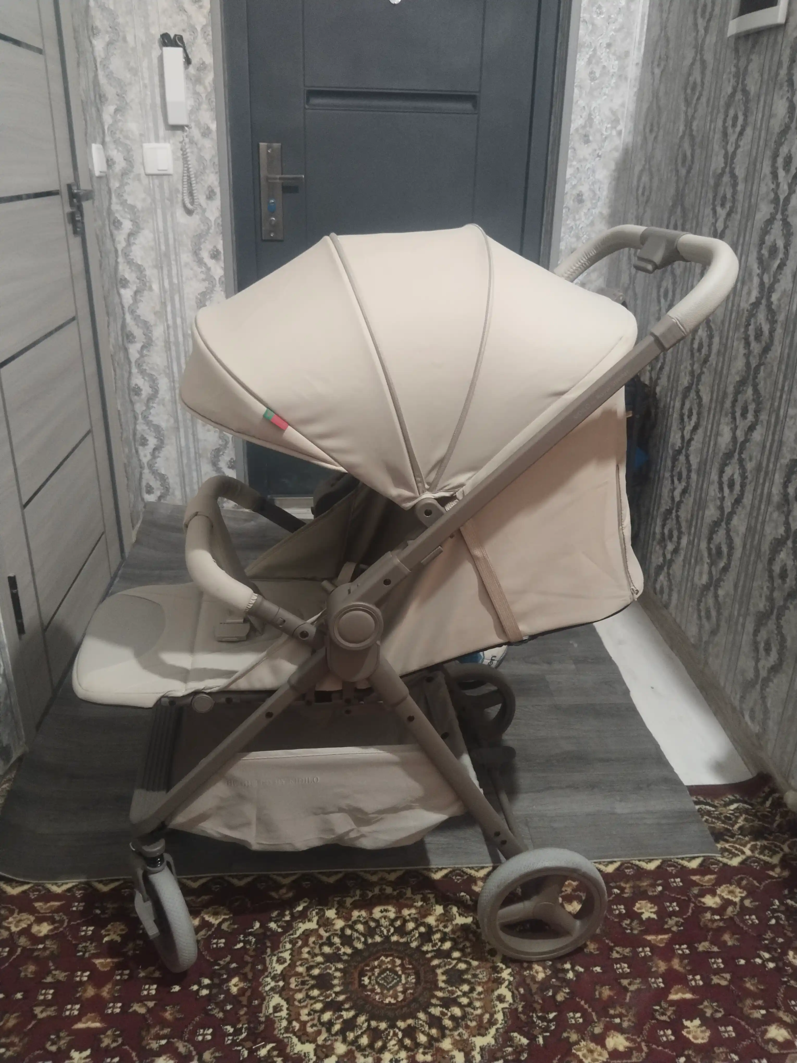 Коляска Kidilo B6, для детей от 0 до 36 месяцев — легкая и компактная модель