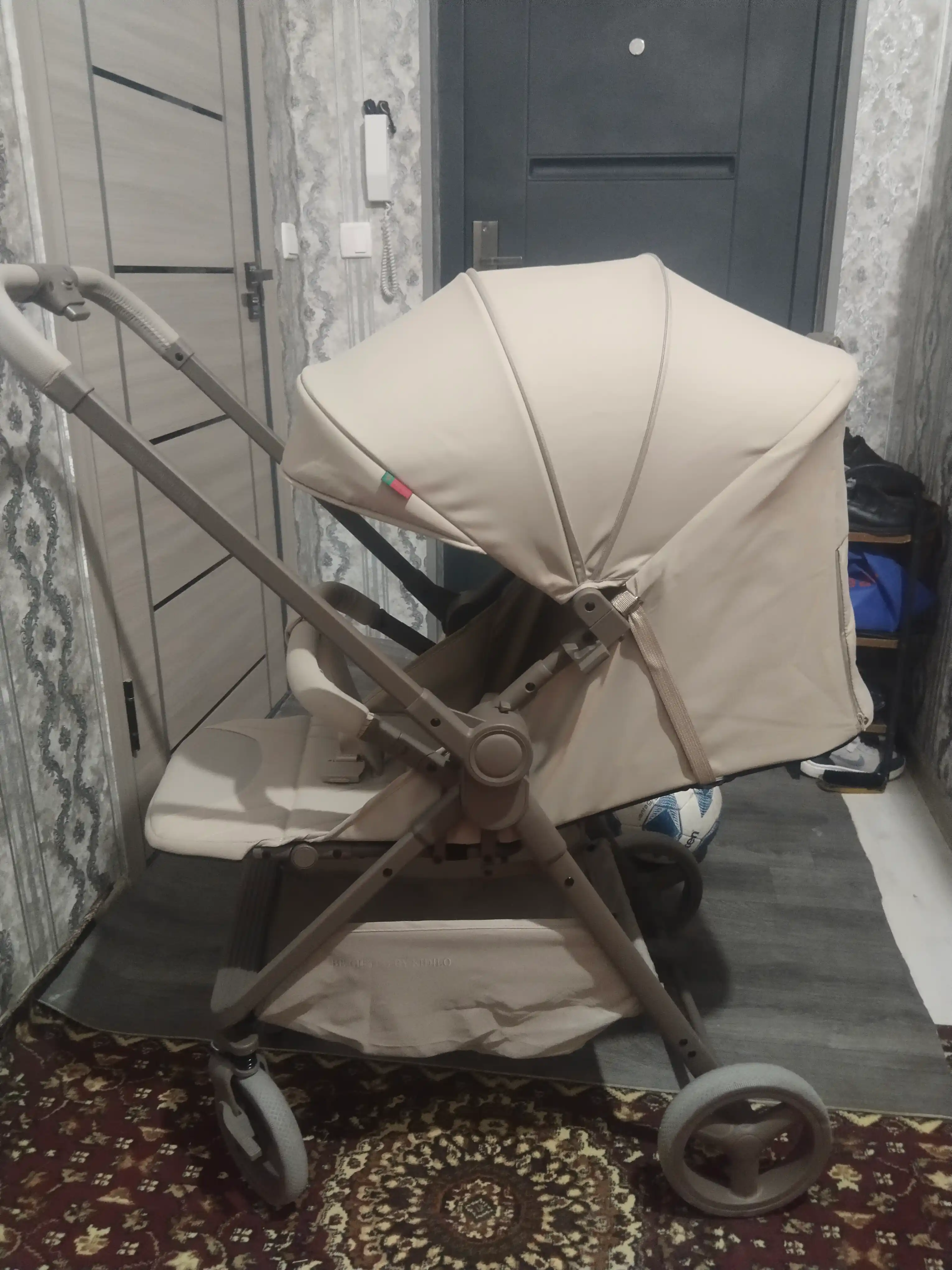 Коляска Kidilo B6, для детей от 0 до 36 месяцев — легкая и компактная модель