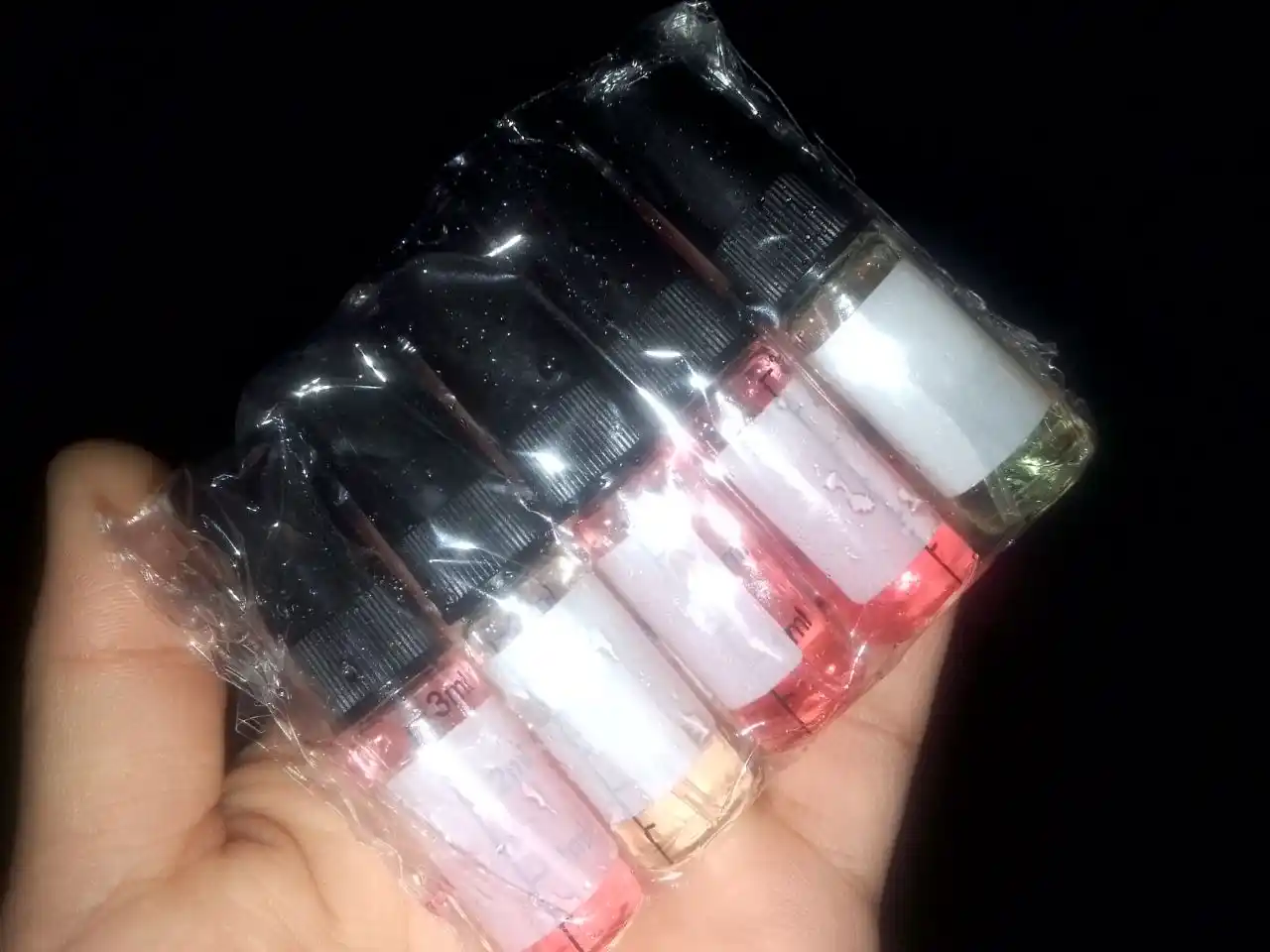 Atirlar ayollar uchun Lost Cherry, My Way, Miss Dior, Gucci Flora, Avon Today, sovga nabor