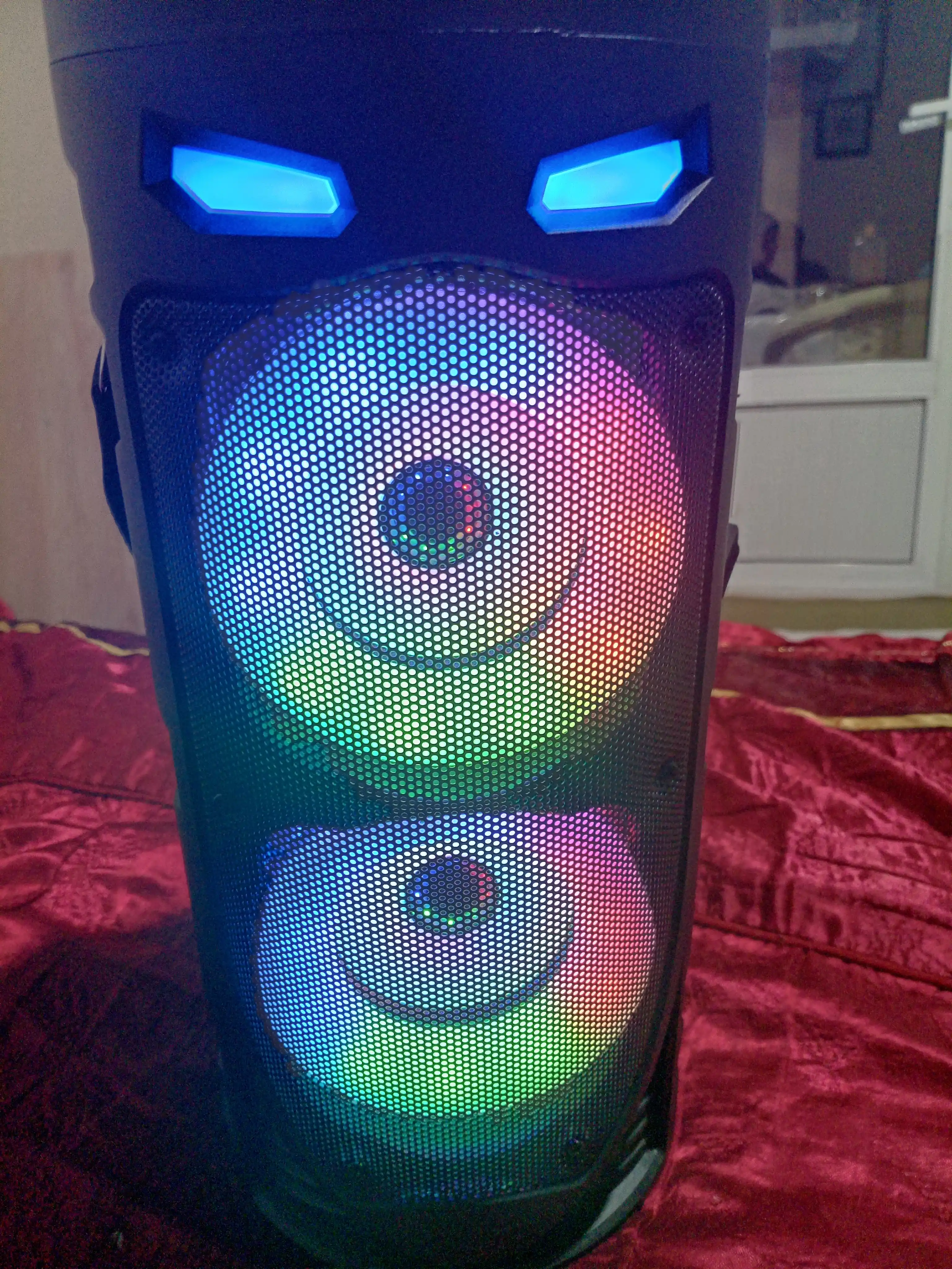 Katta simsiz Bluetooth karnay, karaoke, RGB yoritgichli, mikrofon va pultli